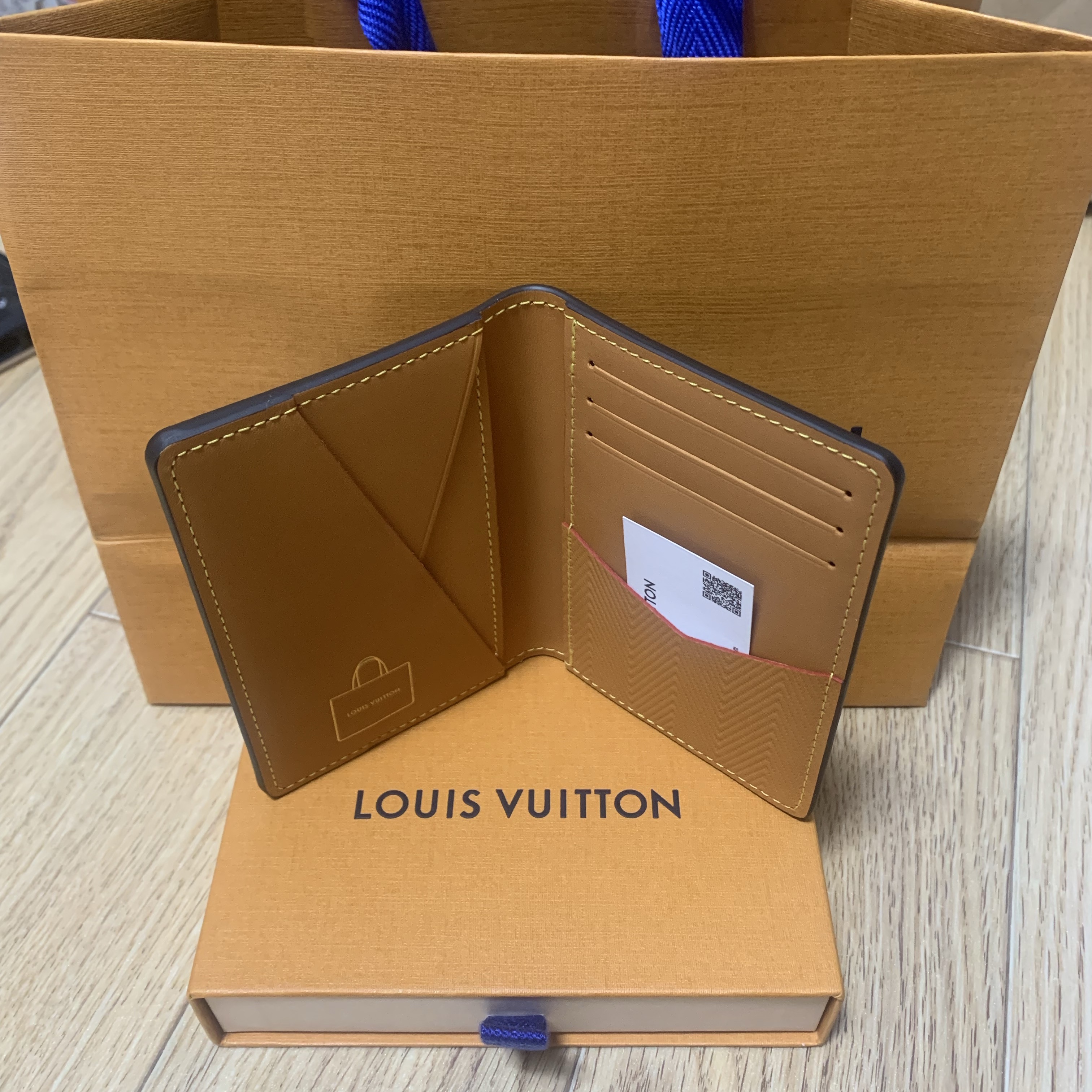Louis Vuitton Pocket Organizer Monogram 착용 스타일 - 2