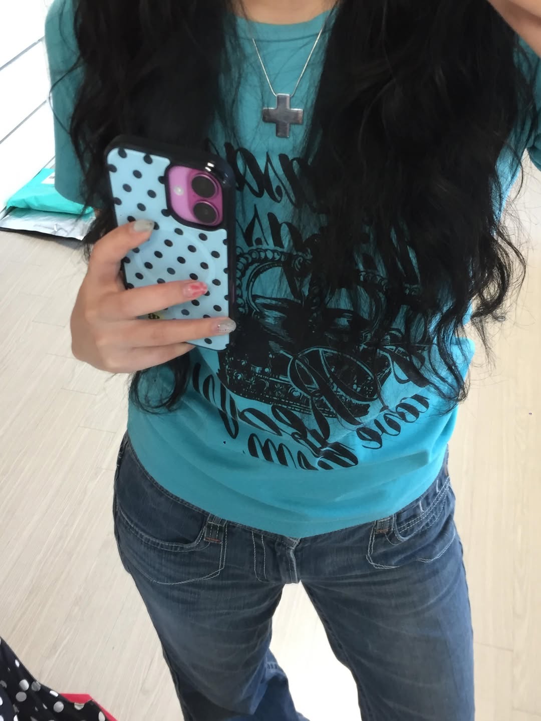earpearp Baby Blue Dot Epoxy Bumper Case 착용 스타일 - 3