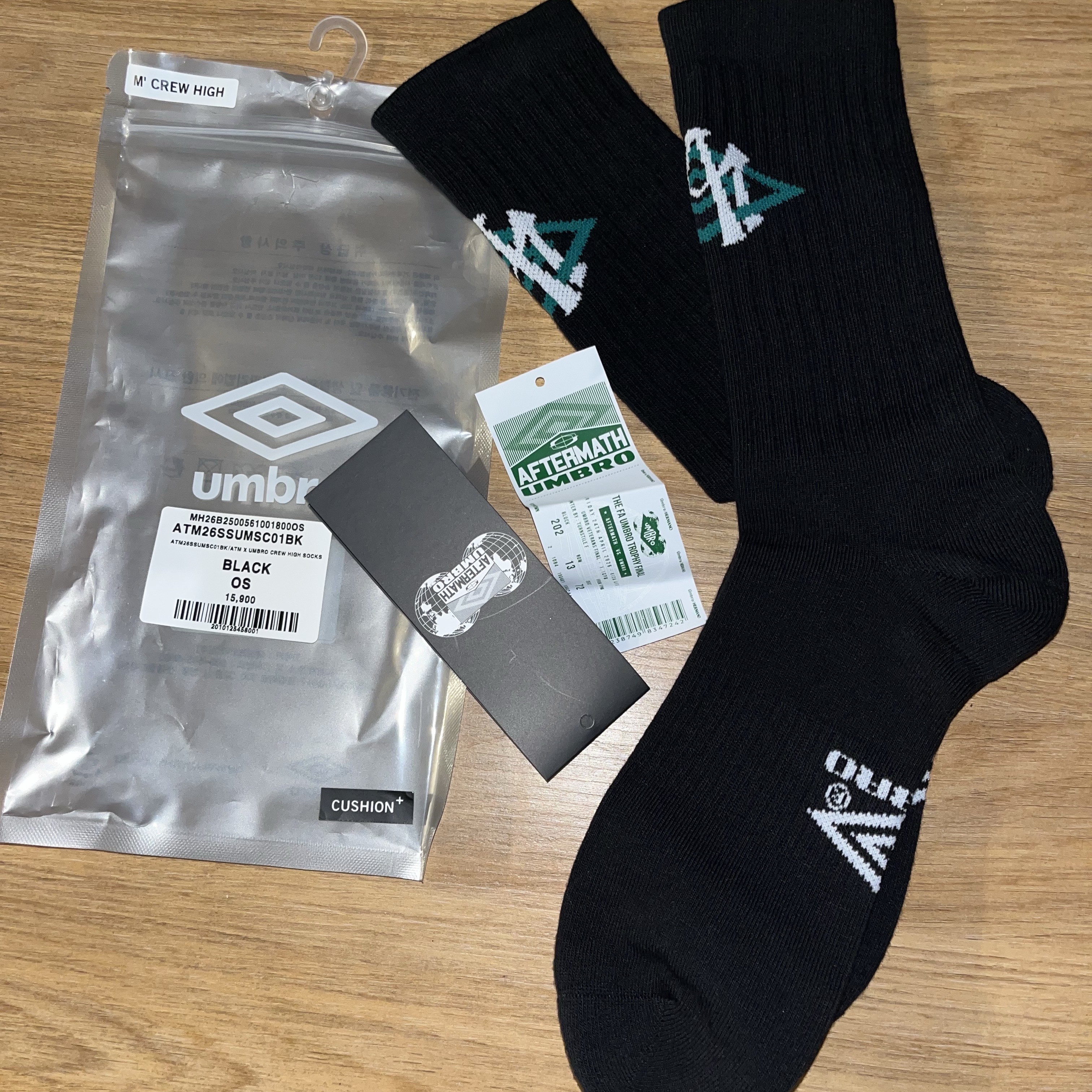 Atm X Umbro Crew High Socks Black 착용 스타일