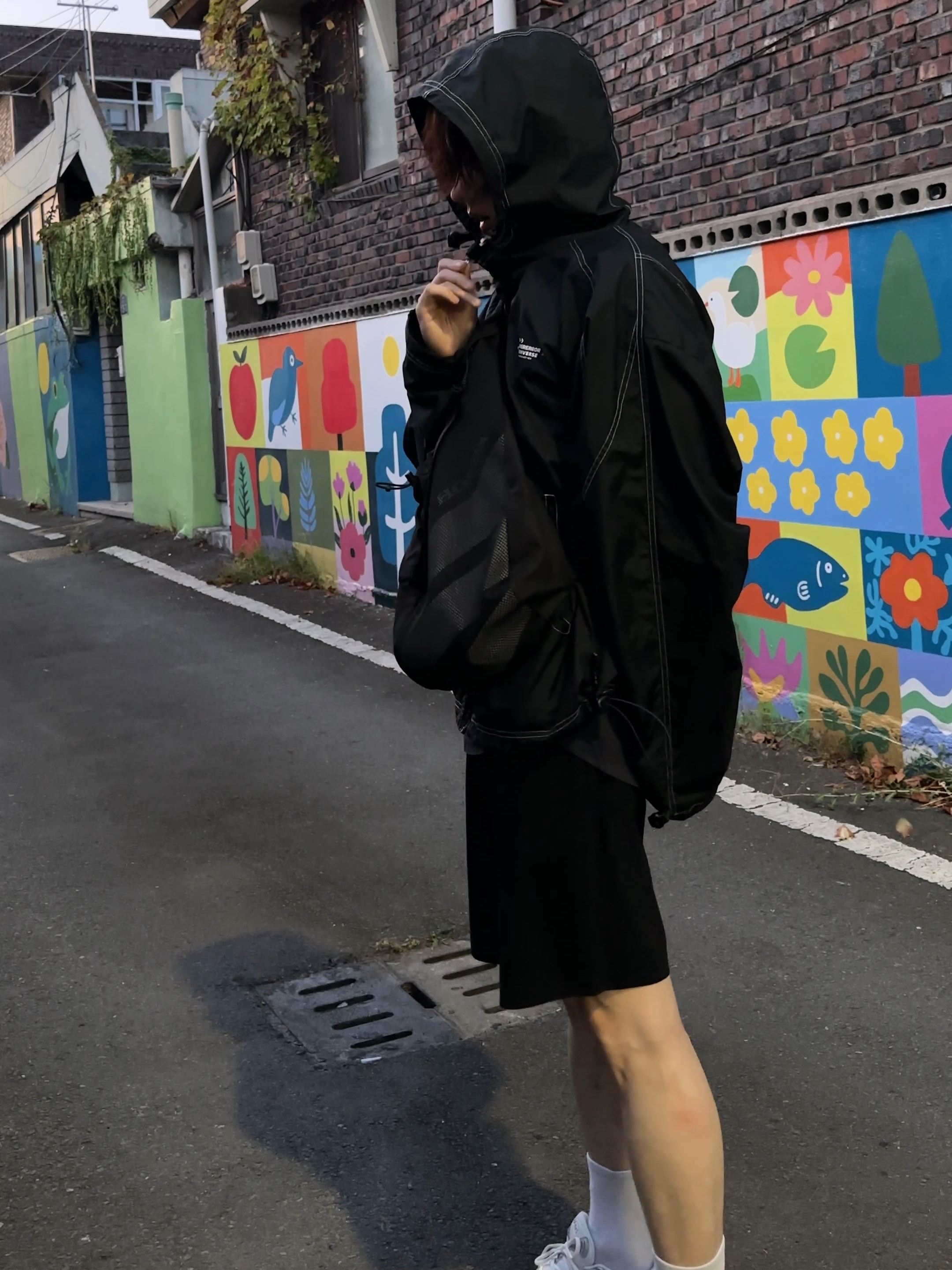Converse x Ader Error Shapes Light Jacket Converse Black, Asics Gel-Stratus MC Cream Pure Silver 착용 스타일 - 2