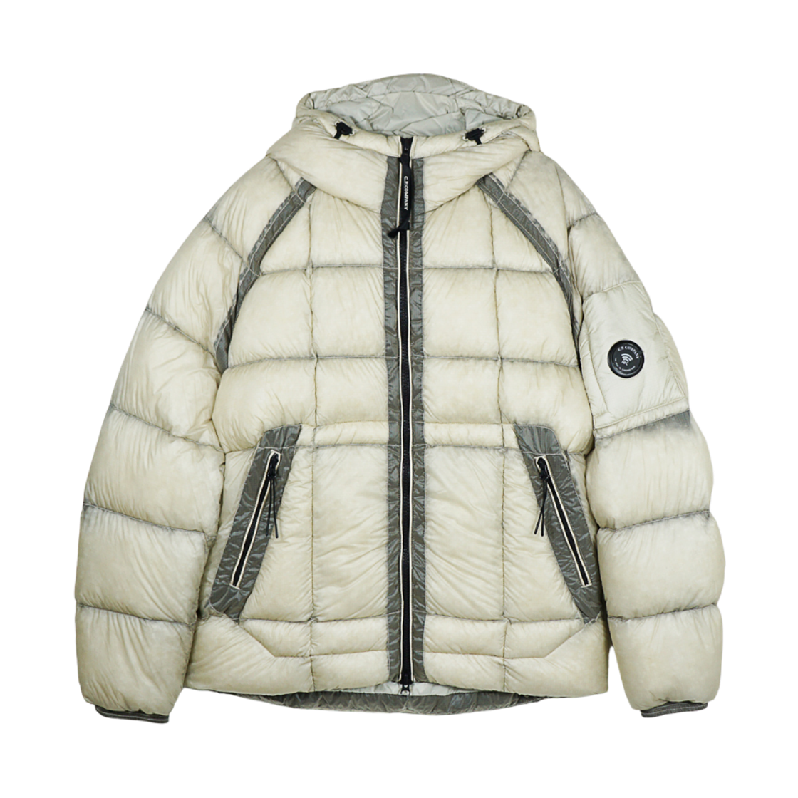 C.P. 컴퍼니 D.D. 쉘 후드 퍼퍼 자켓 실버 버치 - 26FW(C.P. Company D.D. Shell Hooded Puffer Jacket Silver Birch - 26FW)
