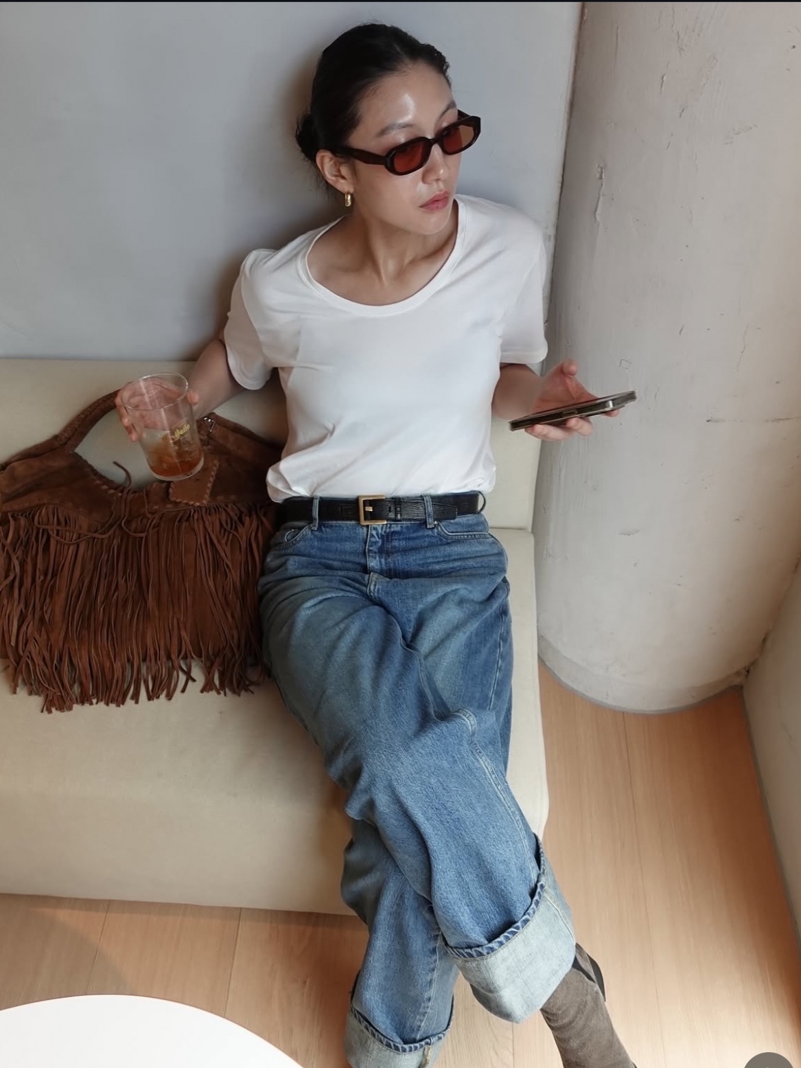 OFF BROADWAY Skinny Cigarette - Leo / Brown 착용 스타일 - 2