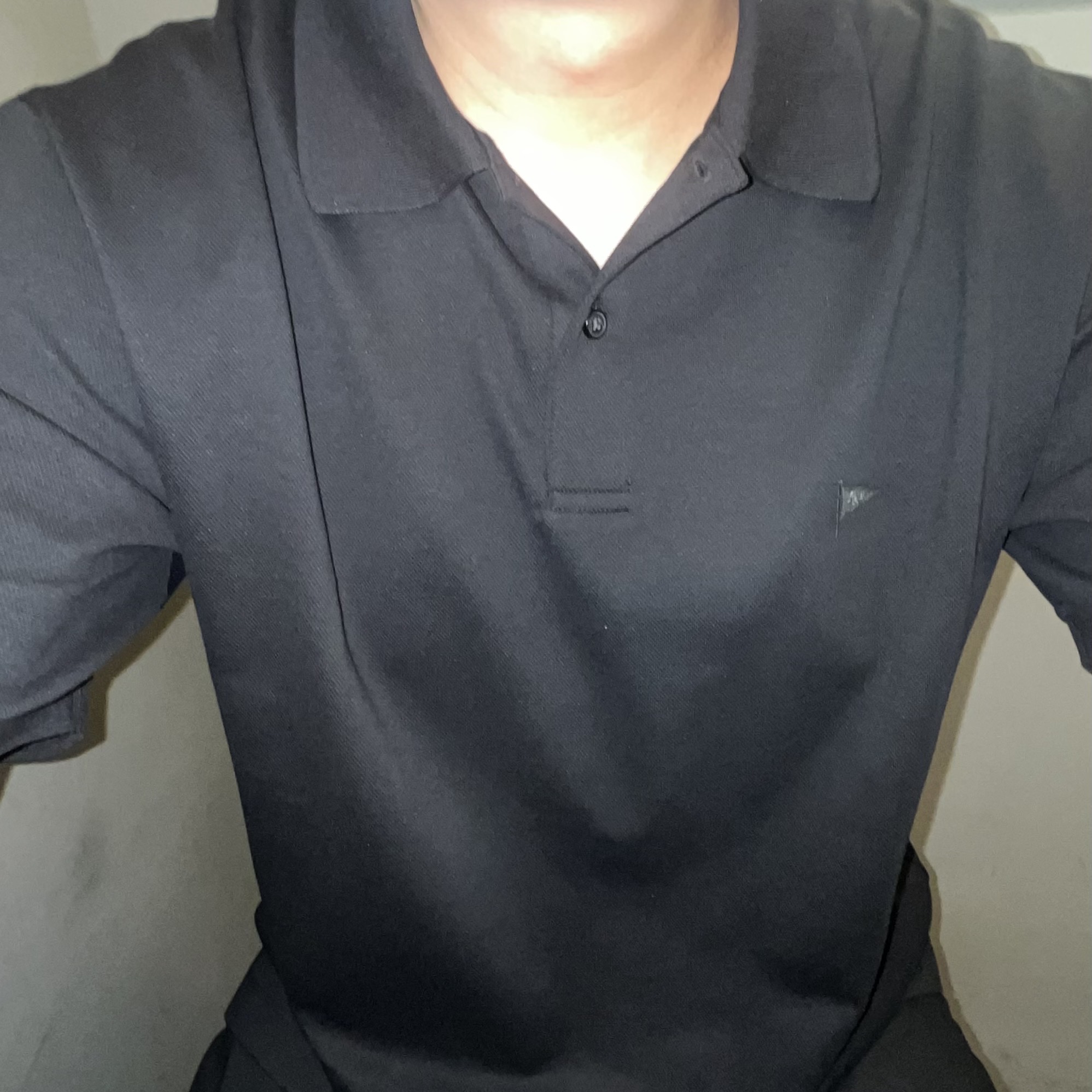 Uniqlo x JW Anderson Dry Pique Polo Shirt Black 착용 스타일
