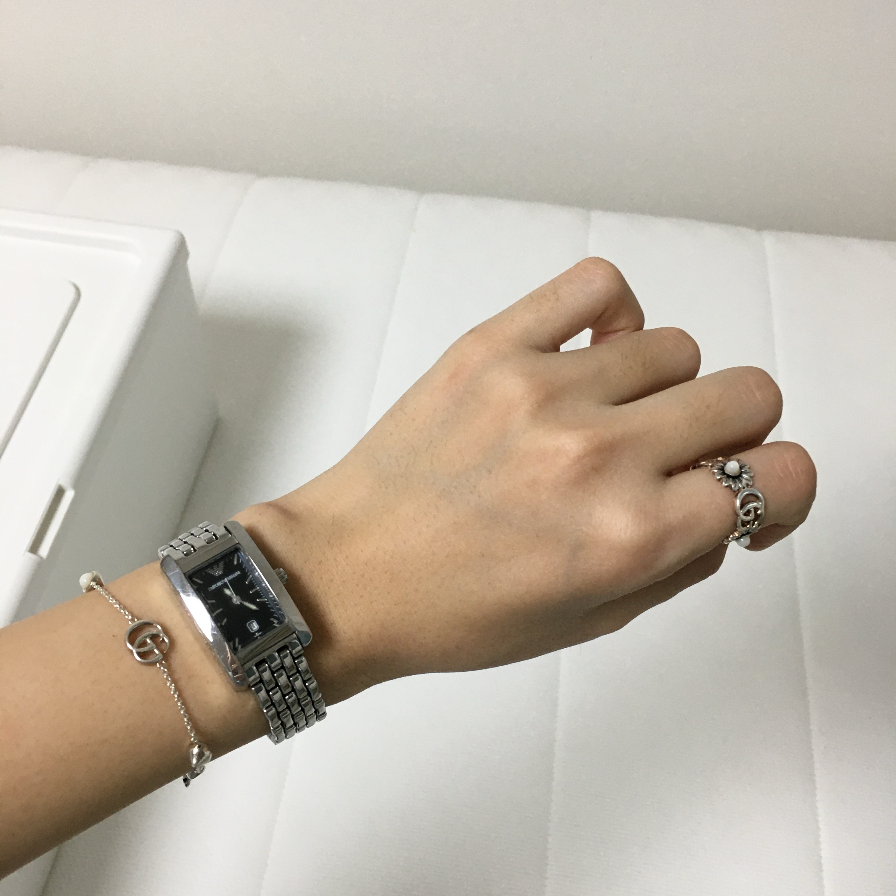 Casio LTP-V007L-7B2, Vivienne Westwood Medal VV019BK 착용 스타일 - 4