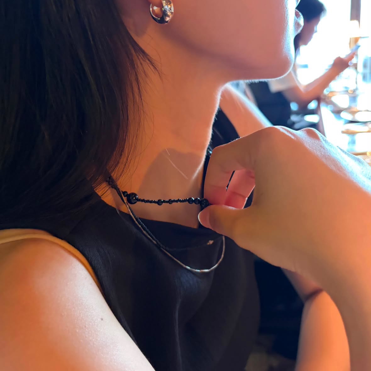 Riomeu Onyx Harmony Necklace 착용 스타일 - 1