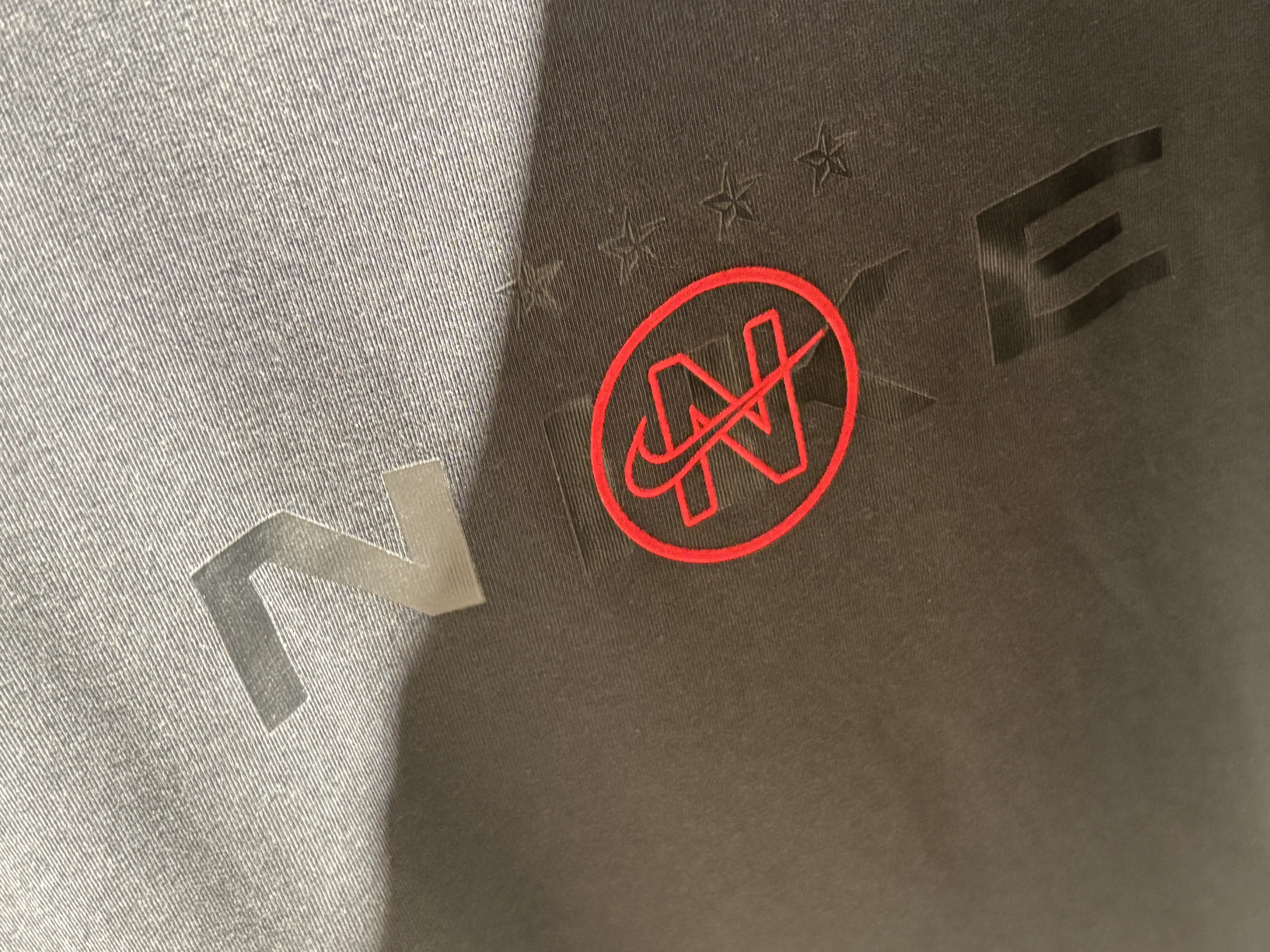 (W) Nike NSW Chill Knit Mod Cropped T-Shirt Black Light Crimson - Asia 착용 스타일