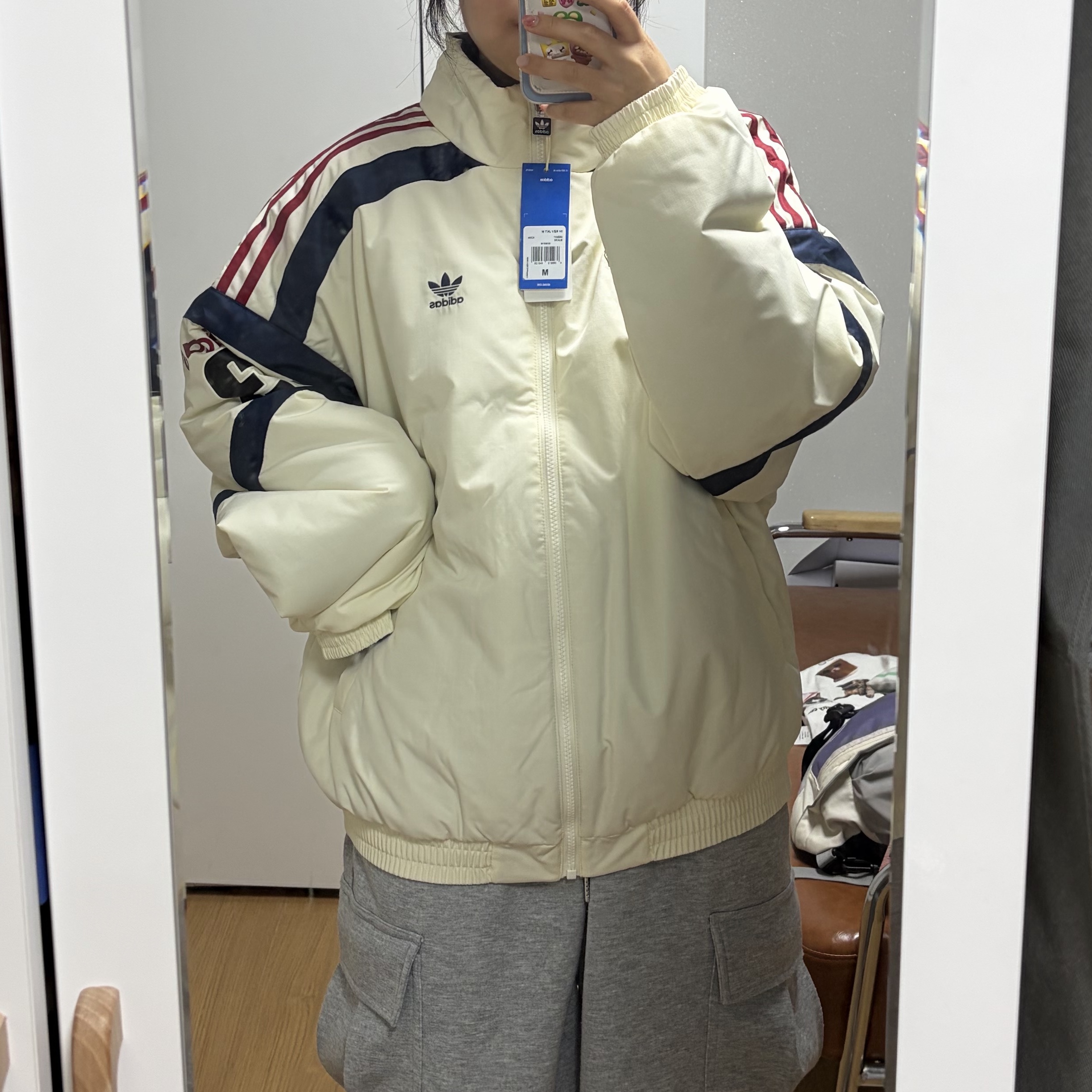 Adidas Team Reversible Padded Jacket Cream White - KR Sizing, Nike Heritage Retro Duffle Bag 13L Glacier Blue Blue Void 착용 스타일 - 3