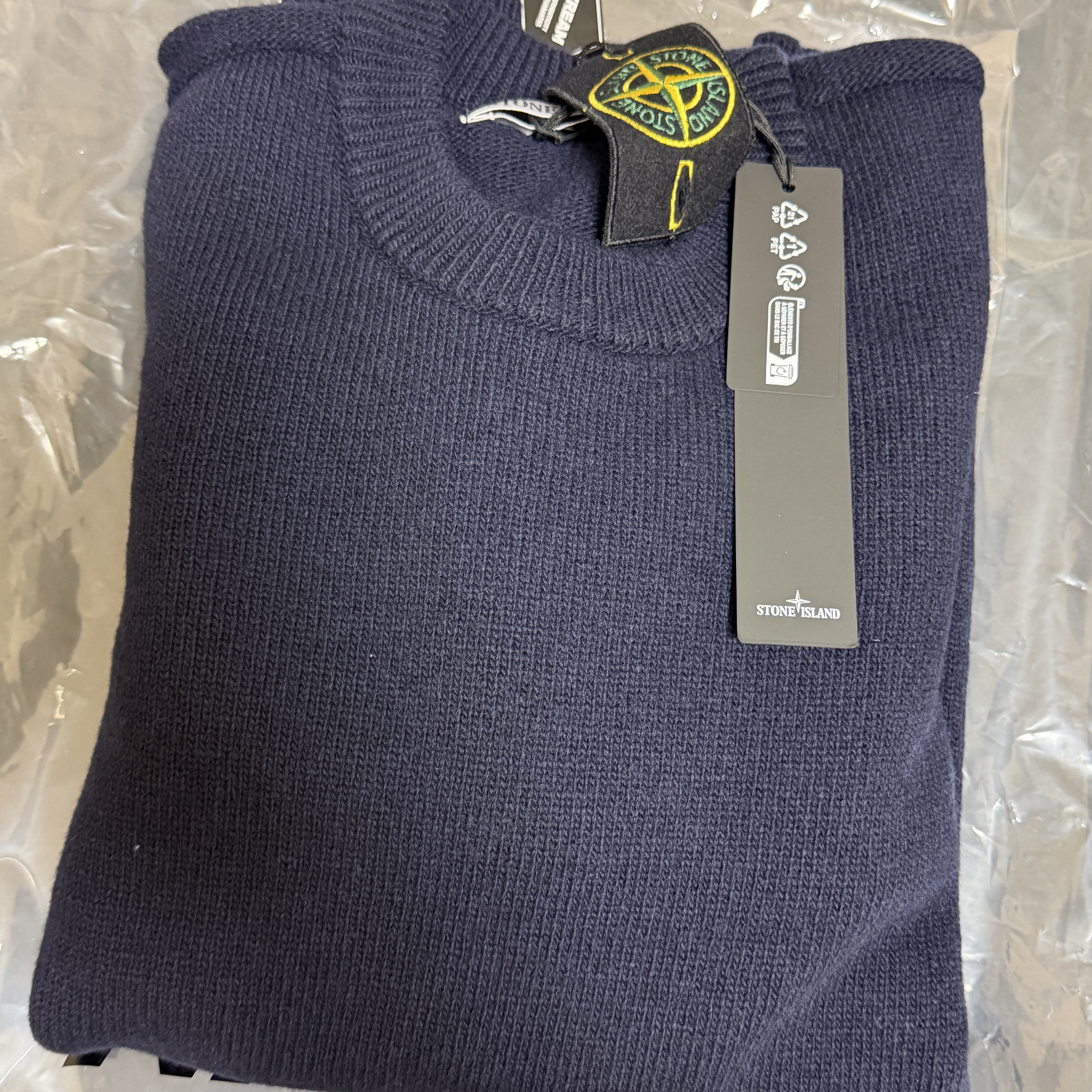 Stone Island 508A3 Lambswool Crewneck Sweater with Stitch Details Navy Blue - 24FW 착용 스타일 - 2