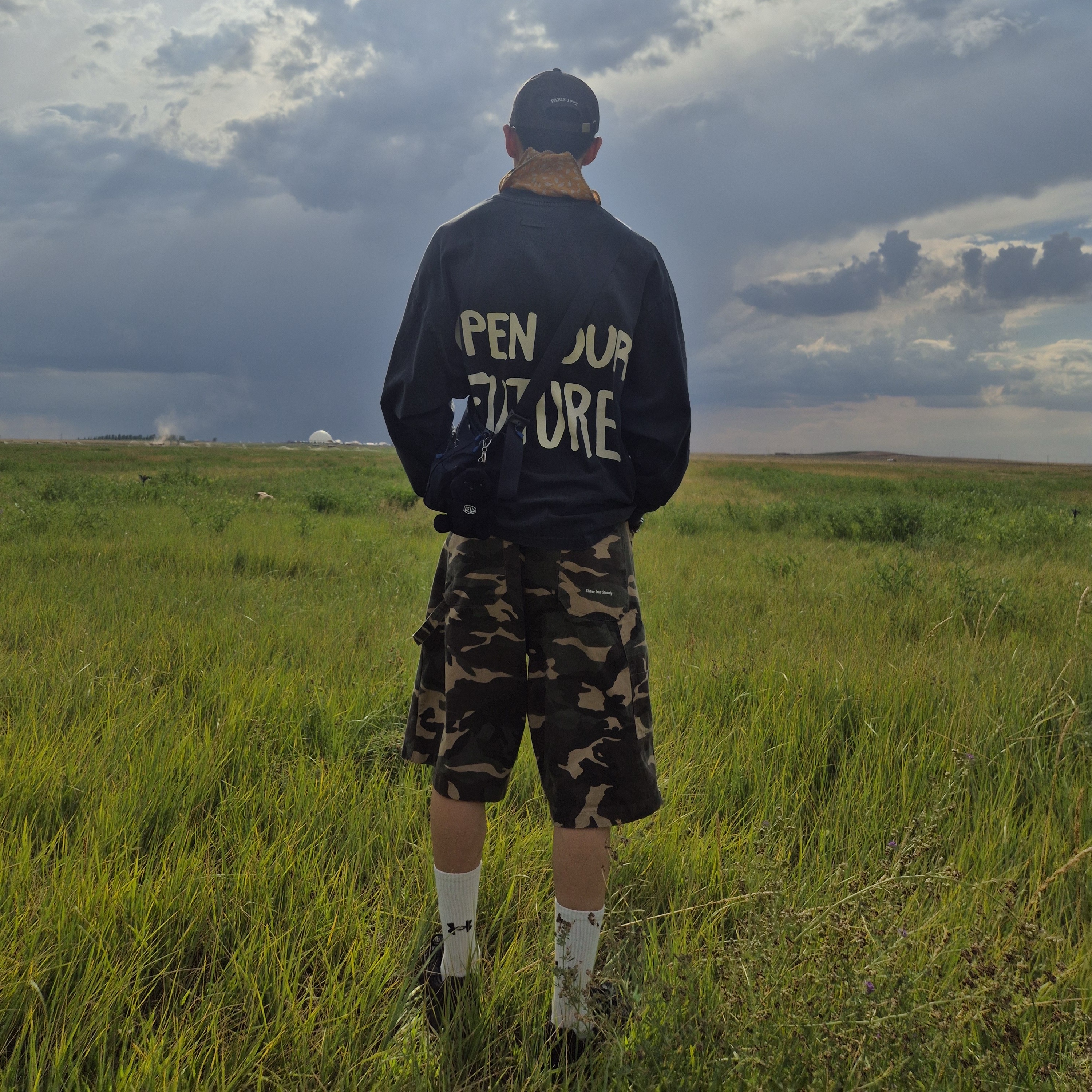 SLOW RECORD HOUSE Carpenter Bermuda Wide Camo Pants Vintage Green, Asics Gel-Sonoma 15-50 Black 착용 스타일 - 1