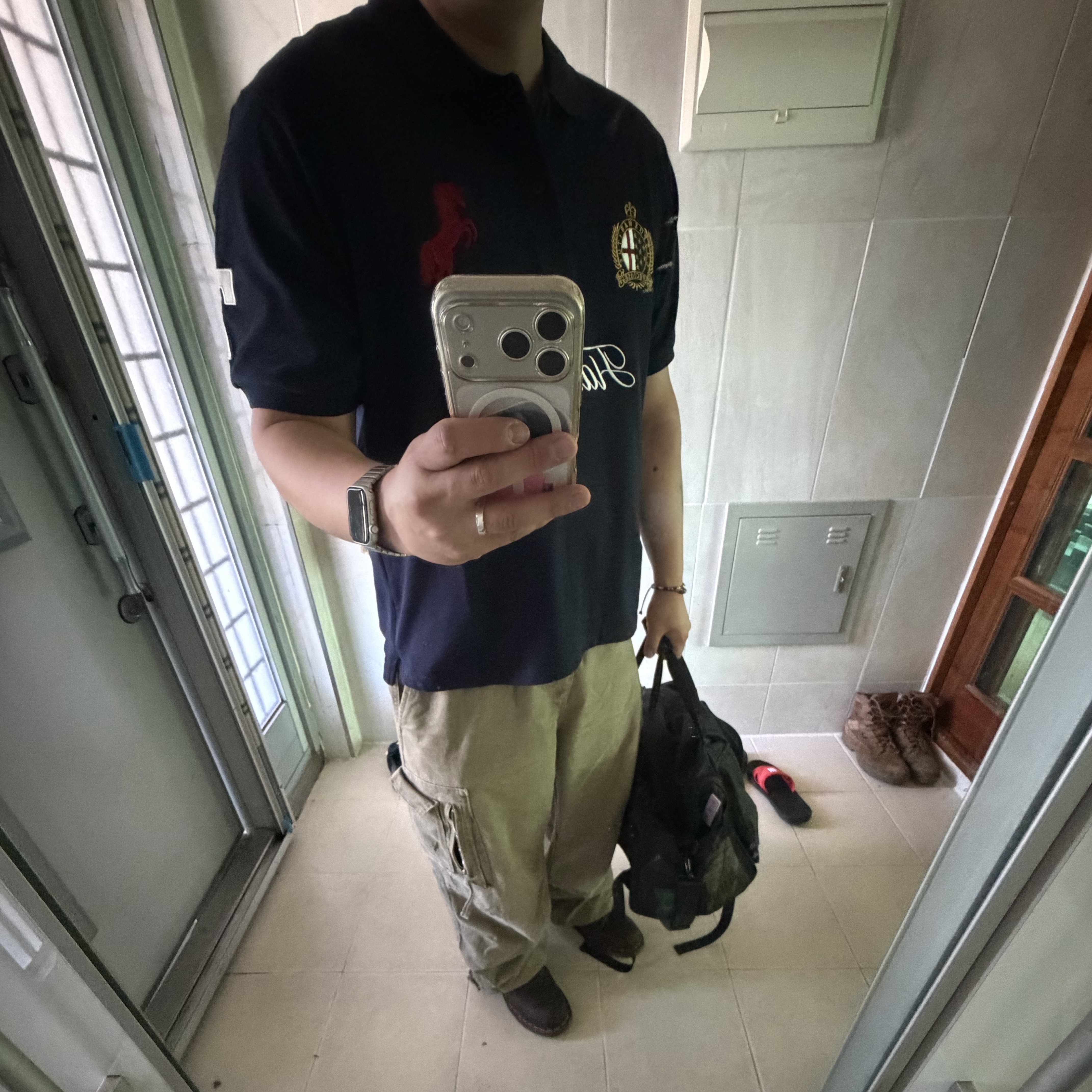 Flavorism Red Horse Pique Shirt Navy, Dr. Martens 1461 Crazy Horse Dark Brown 착용 스타일 - 2