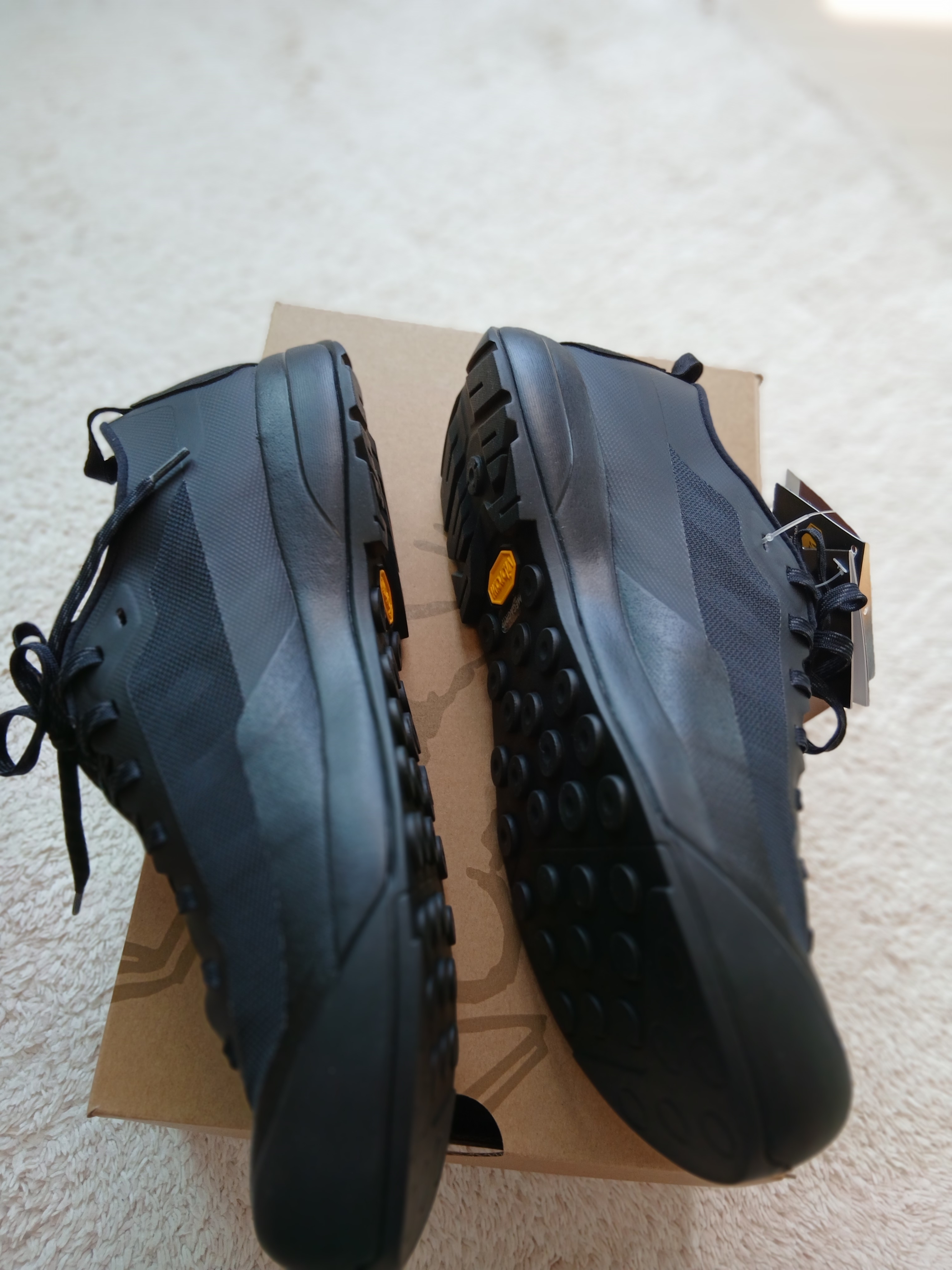 Arc'teryx Konseal LT Black, (W) Arc'teryx Konseal LT Black 착용 스타일 - 8