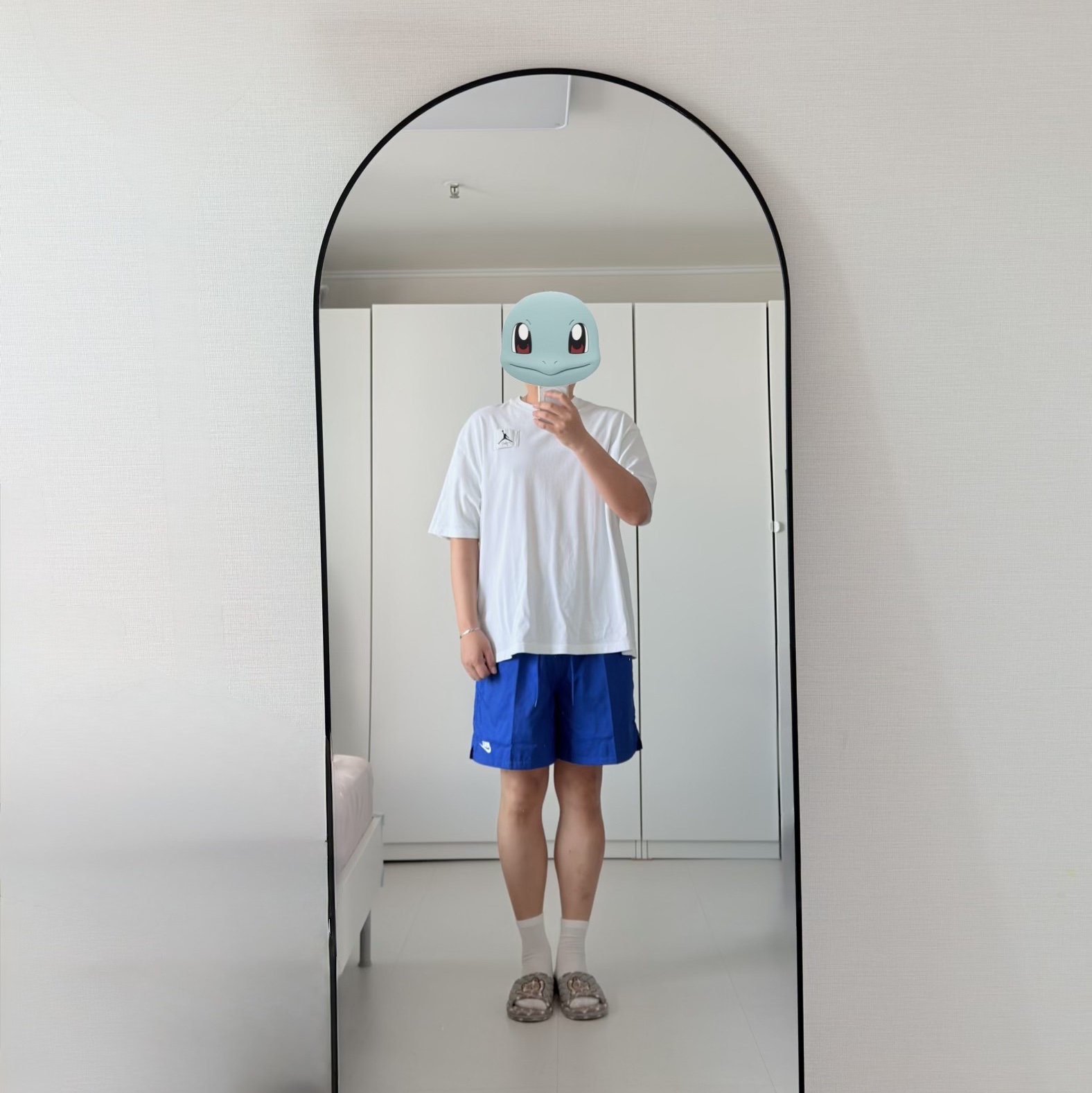 Jordan Flight Essentials Oversized T-Shirts Barely Green - Asia, Nike Club Woven Flow Shorts Game Royal - Asia 착용 스타일 - 1