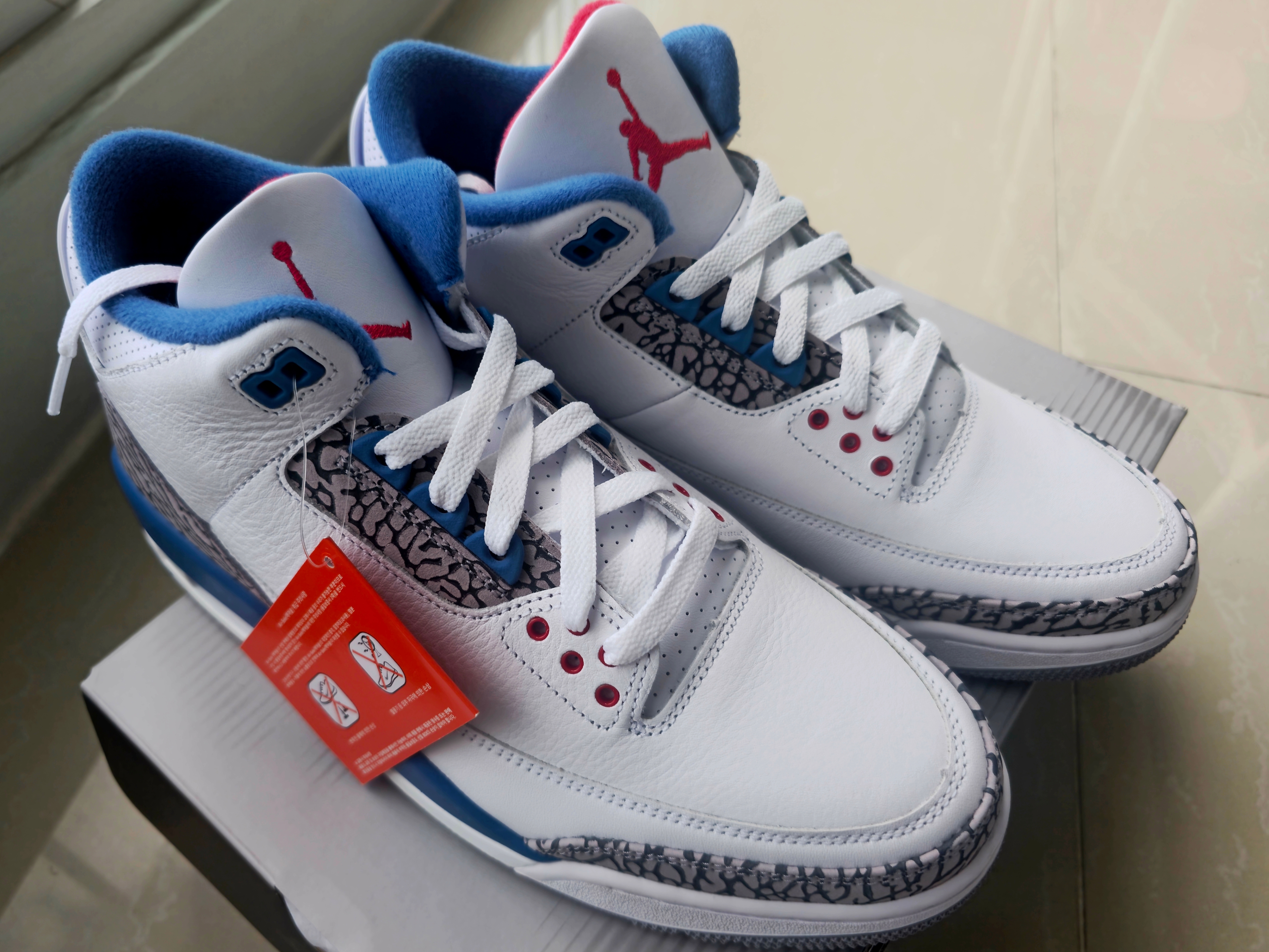 Jordan 3 Retro OG True Blue White 2026 착용 스타일