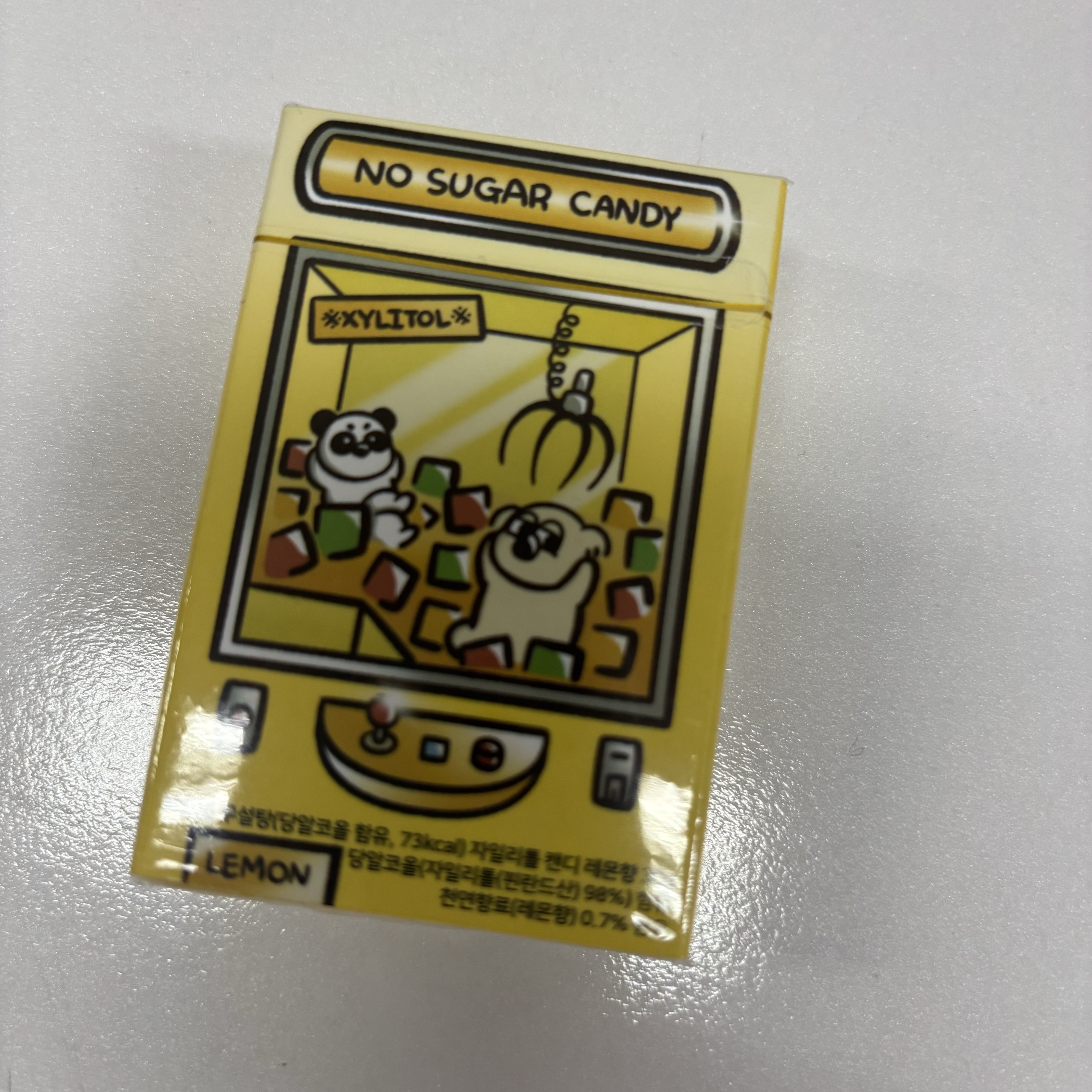 PRONUT Sugar-Free Xylitol Candy 30g 착용 스타일