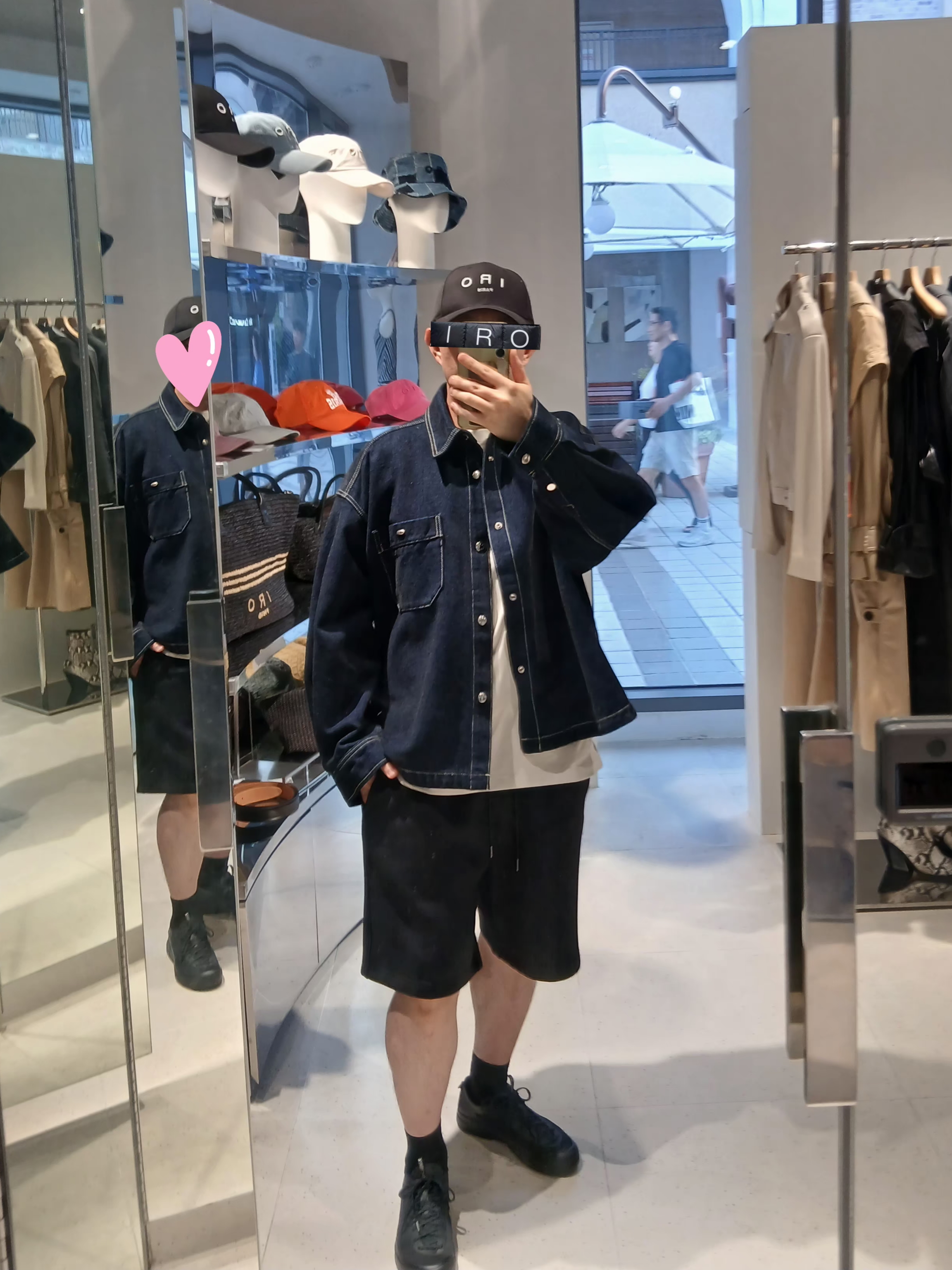 Iro Troyes Iro Logo Embroidery Washed Denim Ball Cap Blue, Iro Essential Cotton Logo Ball Cap Black 착용 스타일 - 2