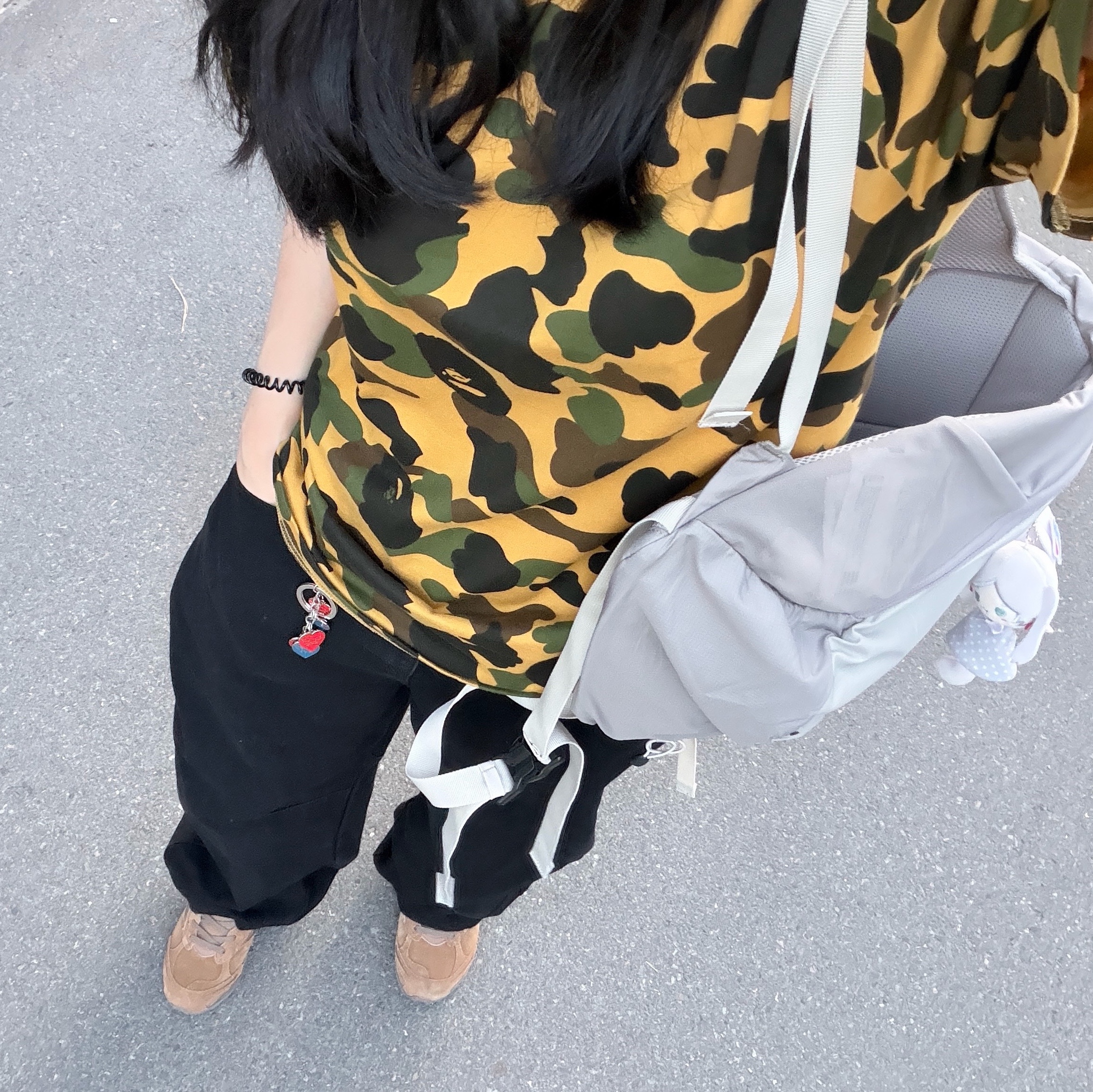 Salomon Trailblazer 10 Grey, BAPE 1st Camo One Point T-Shirt Yellow 착용 스타일 - 2