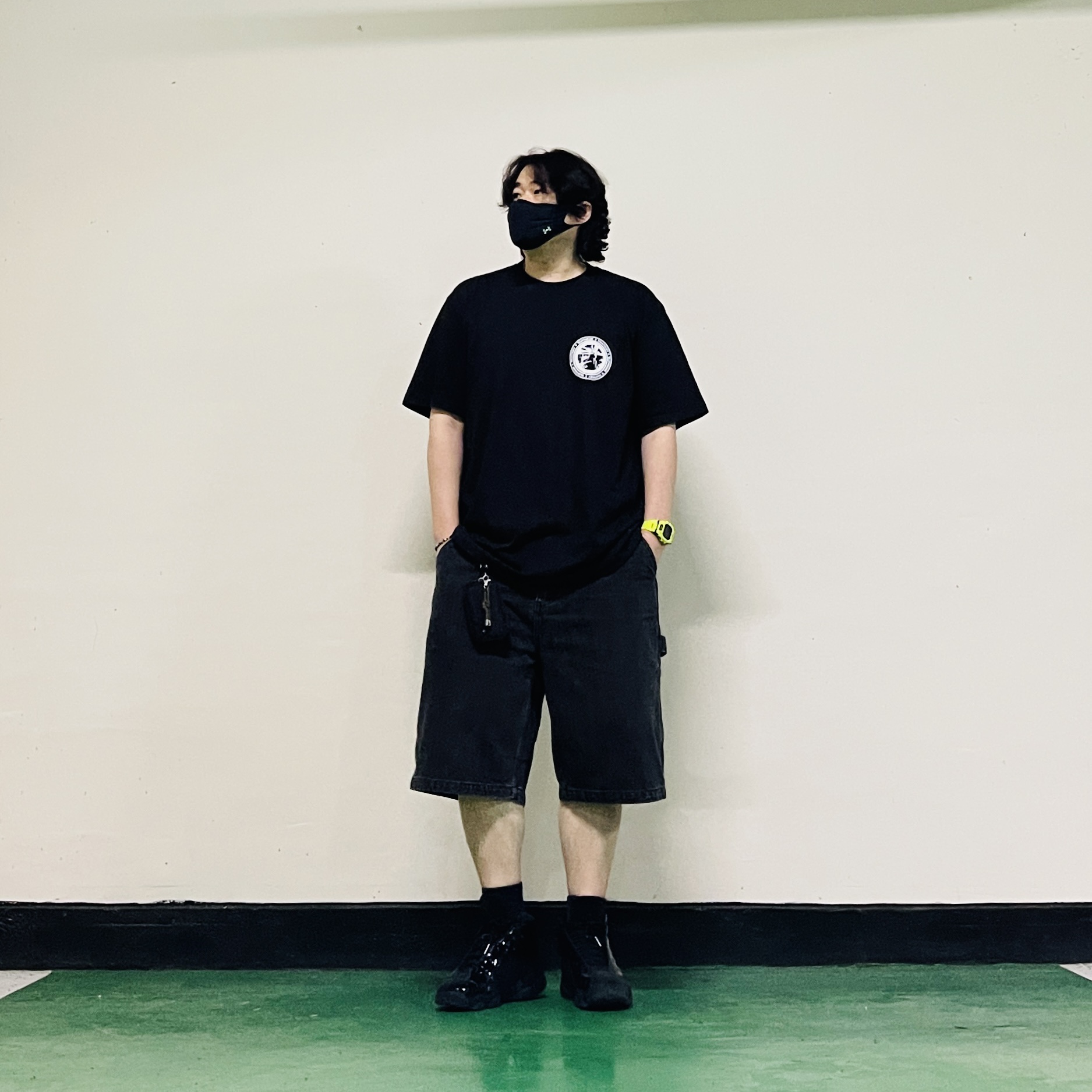 Jordan 13 Retro Cap and Gown, Supreme Devotion T-Shirt Black - 25FW 착용 스타일 - 3