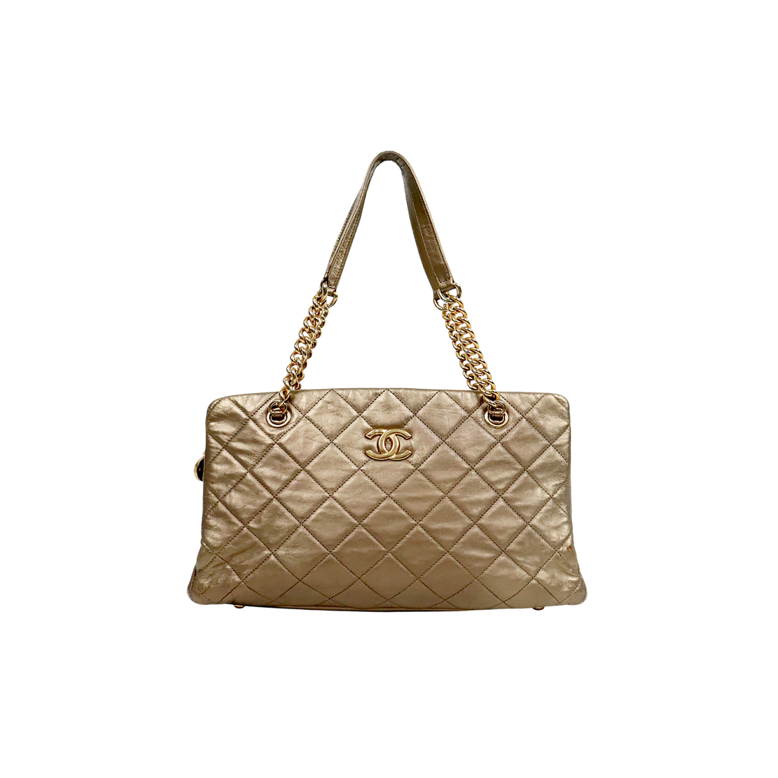 ITVJ3CMV4QW5 Chanel Gold Quilted CC Chain Shoulder Bag A-A61686