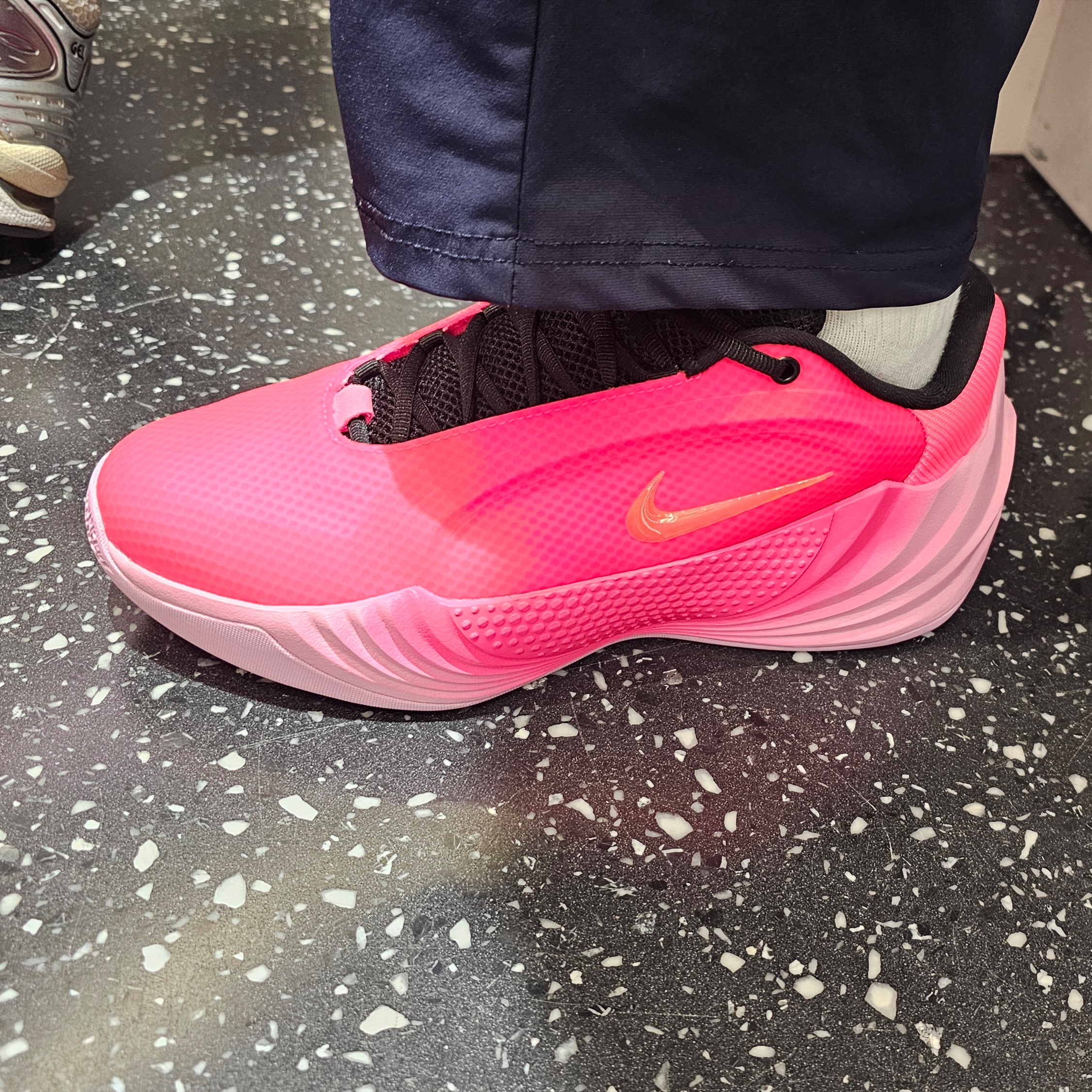 Nike Giannis Freak 8 EP Hyper Pink Hyper Orange 착용 스타일
