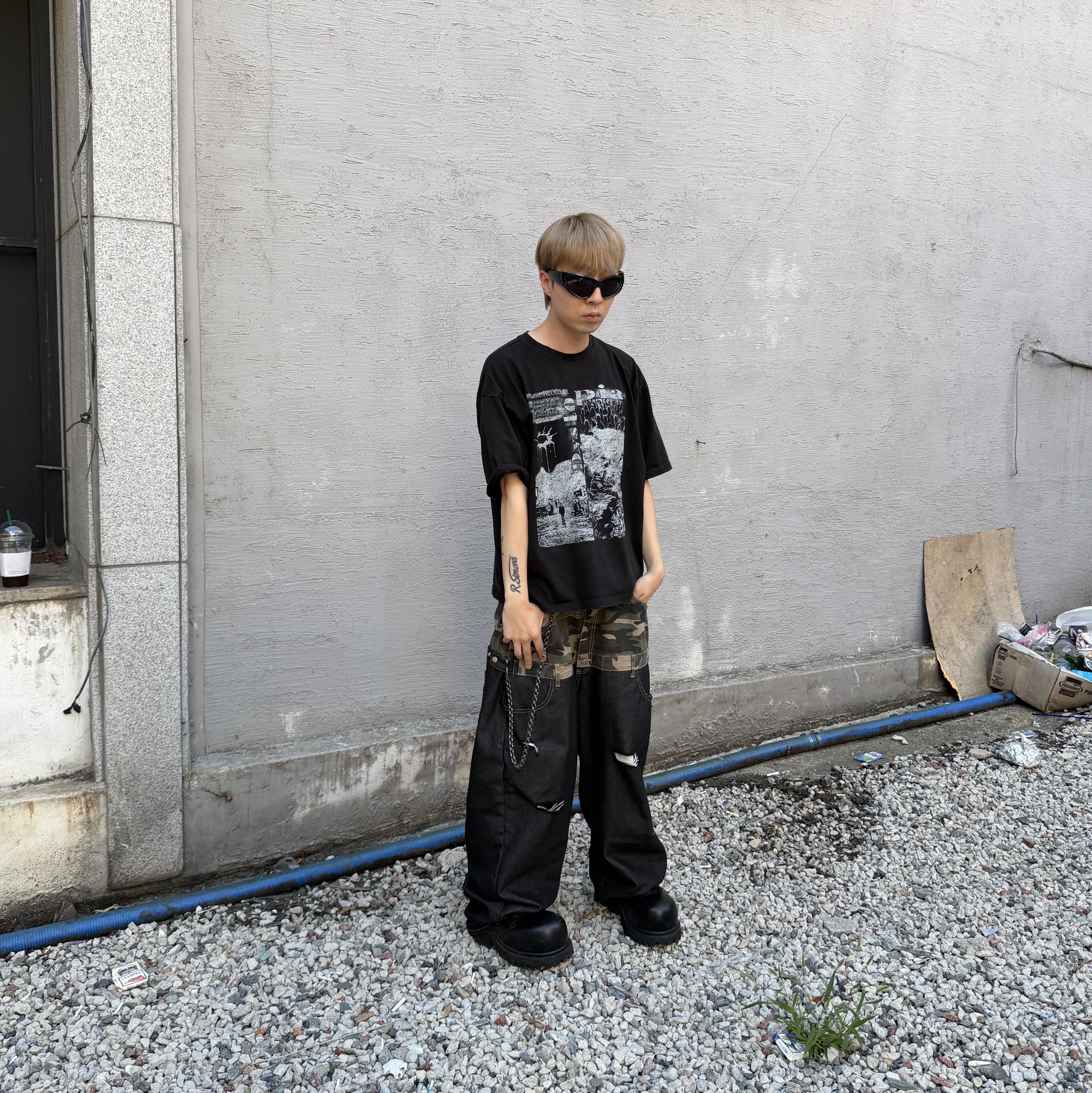 preoccupy Dystopia Planet T-shirt 착용 스타일 - 1
