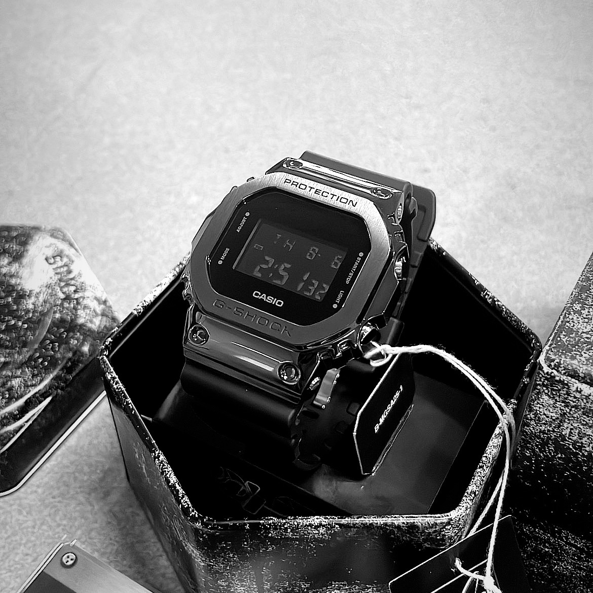 Casio G-Shock GM-5600UB-1 착용 스타일 - 2