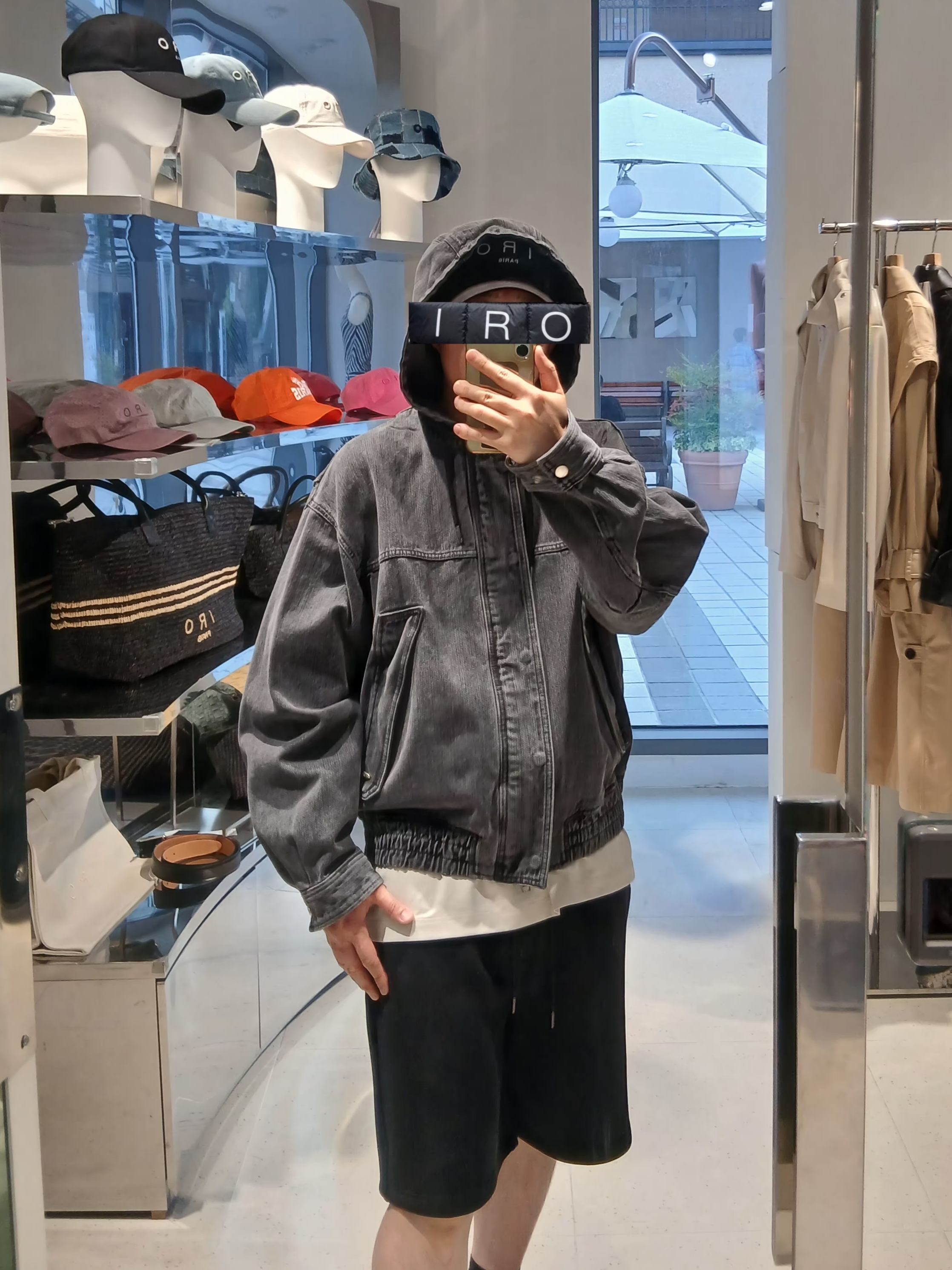 Iro Troyes Iro Logo Embroidery Washed Denim Ball Cap Blue, Iro Essential Cotton Logo Ball Cap Black 착용 스타일 - 2