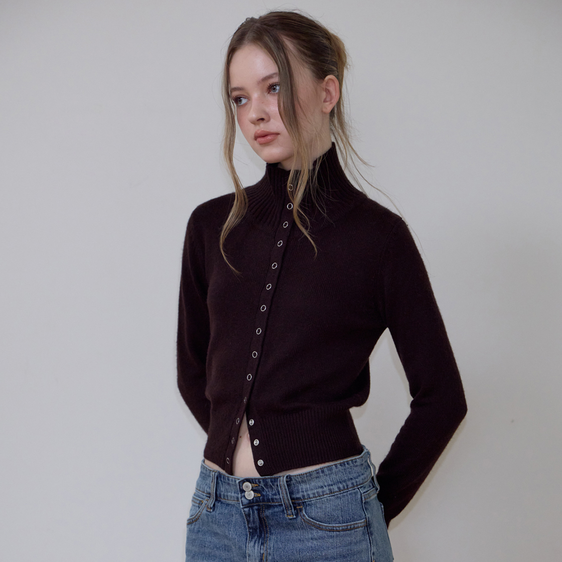 로제프란츠 하이넥 아일렛 가디건 [브라운](Rosefrantz High Neck Eyelet Cardigan [Brown]) - 5