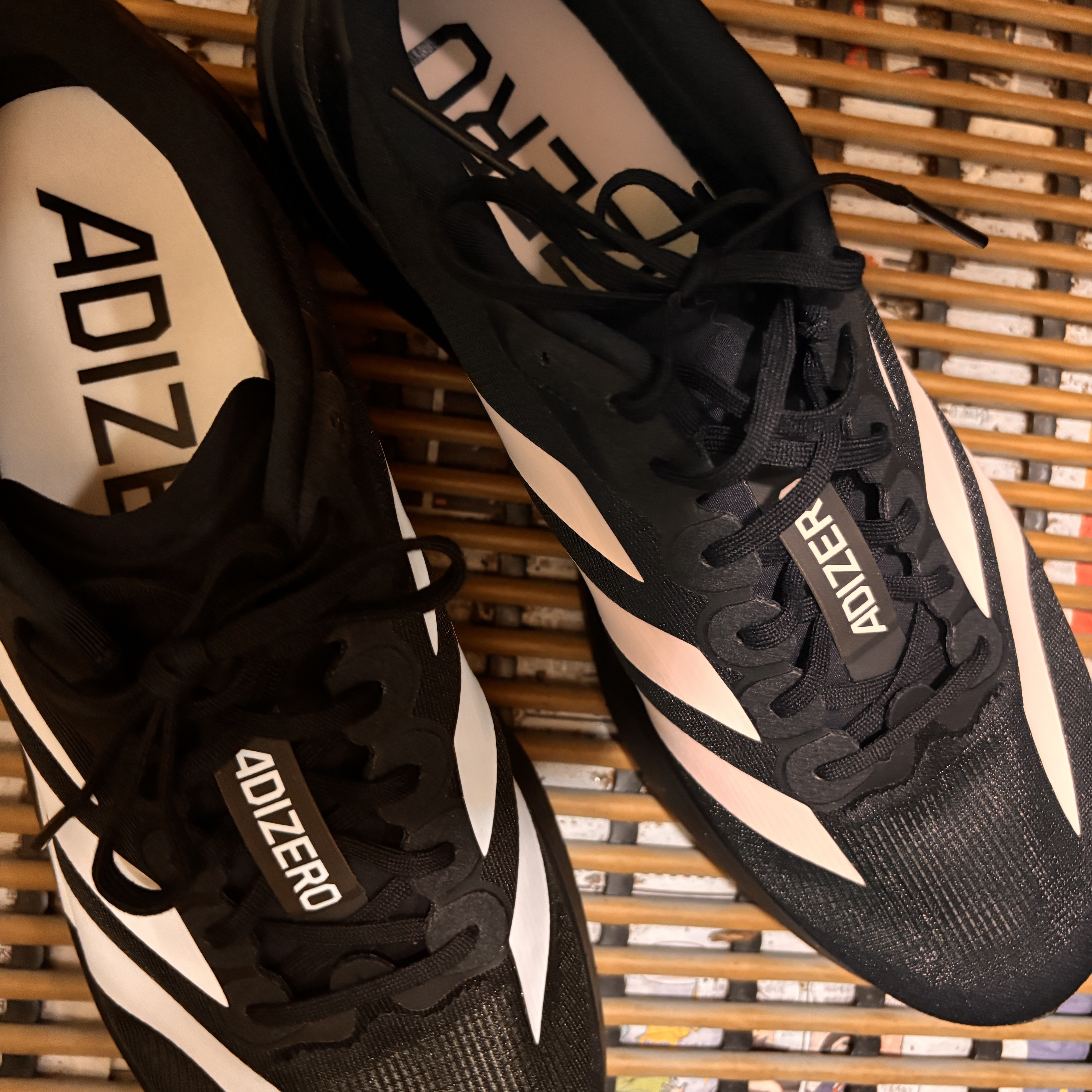 Adidas Adizero EVO SL Core Black Cloud White 착용 스타일