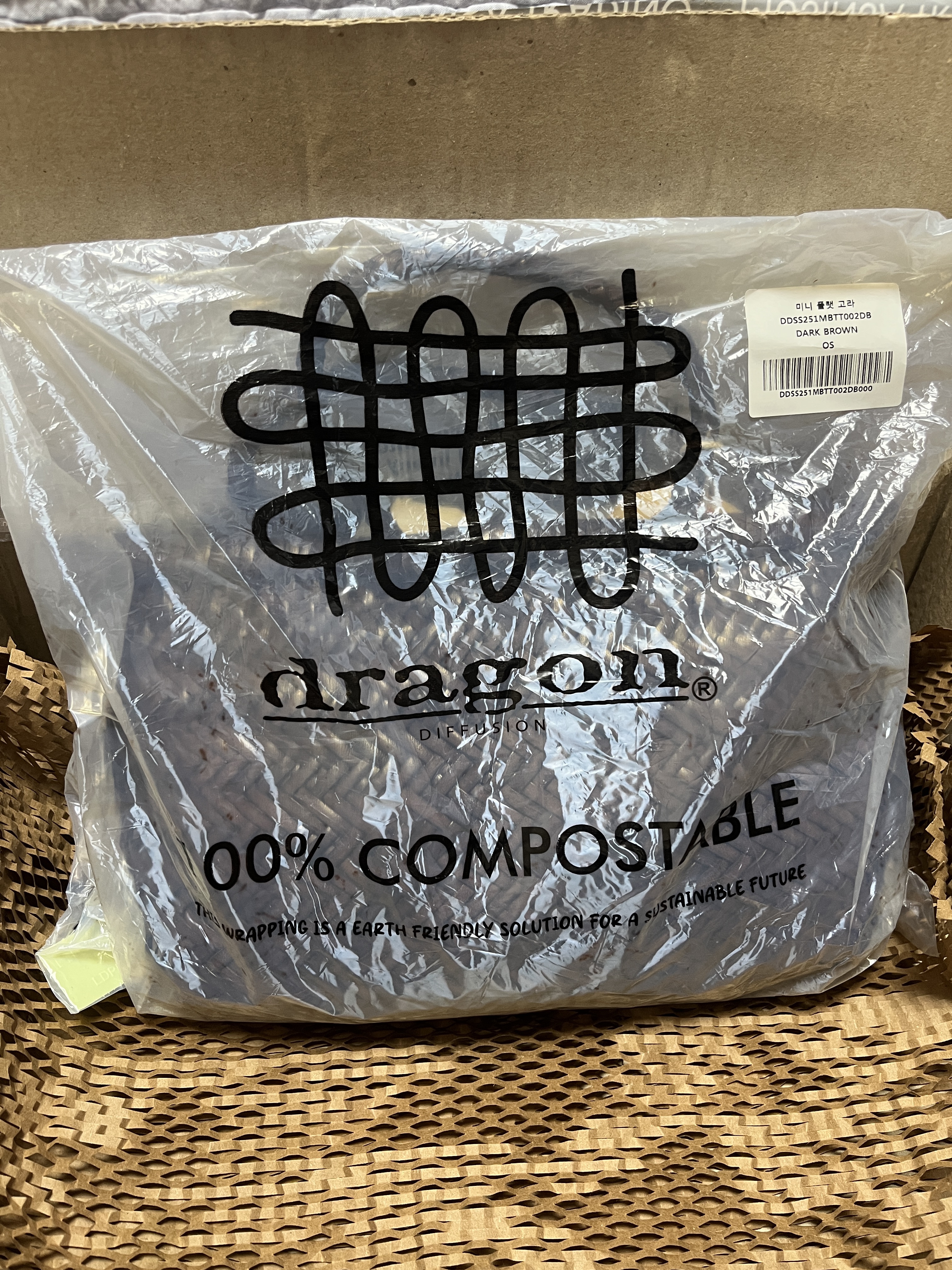 Dragon Diffusion Mini Flat Gora Dark Brown 착용 스타일