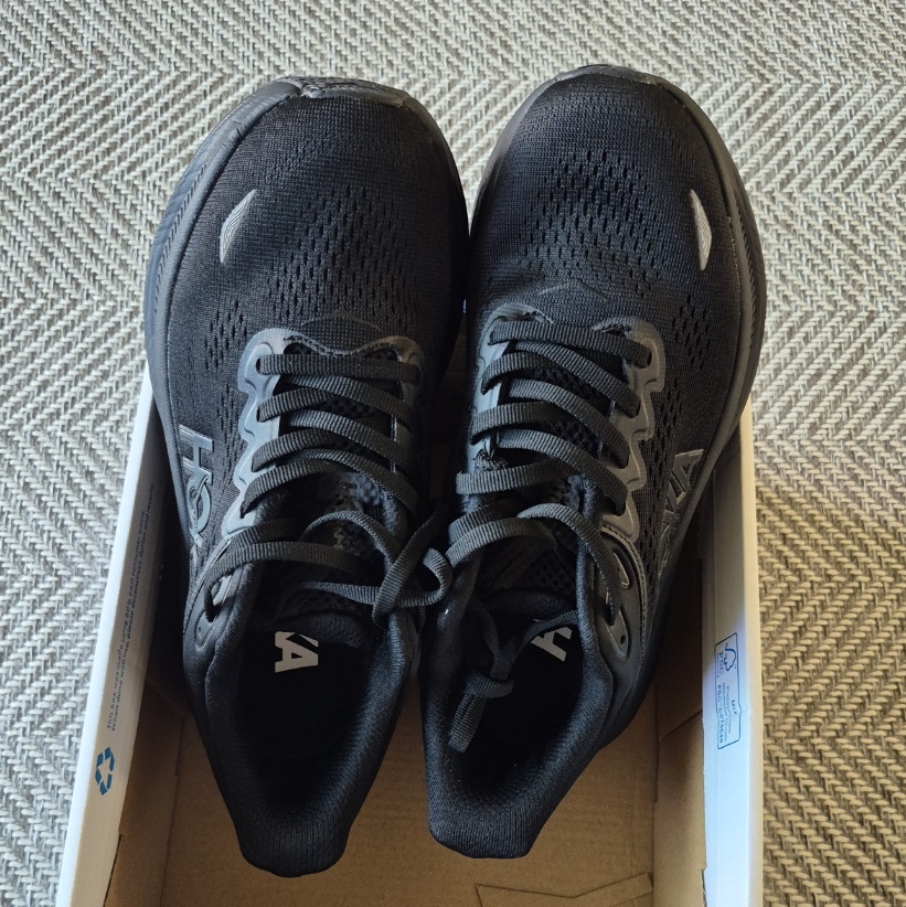 Hoka Bondi 9 Black - Regular 착용 스타일