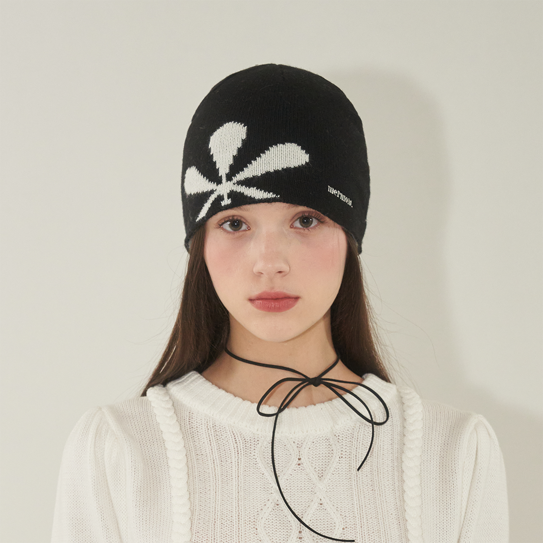 메르몽 플라워 캐시미어 비니 블랙(Mermont Flower Cashmere Beanie Black) - 2
