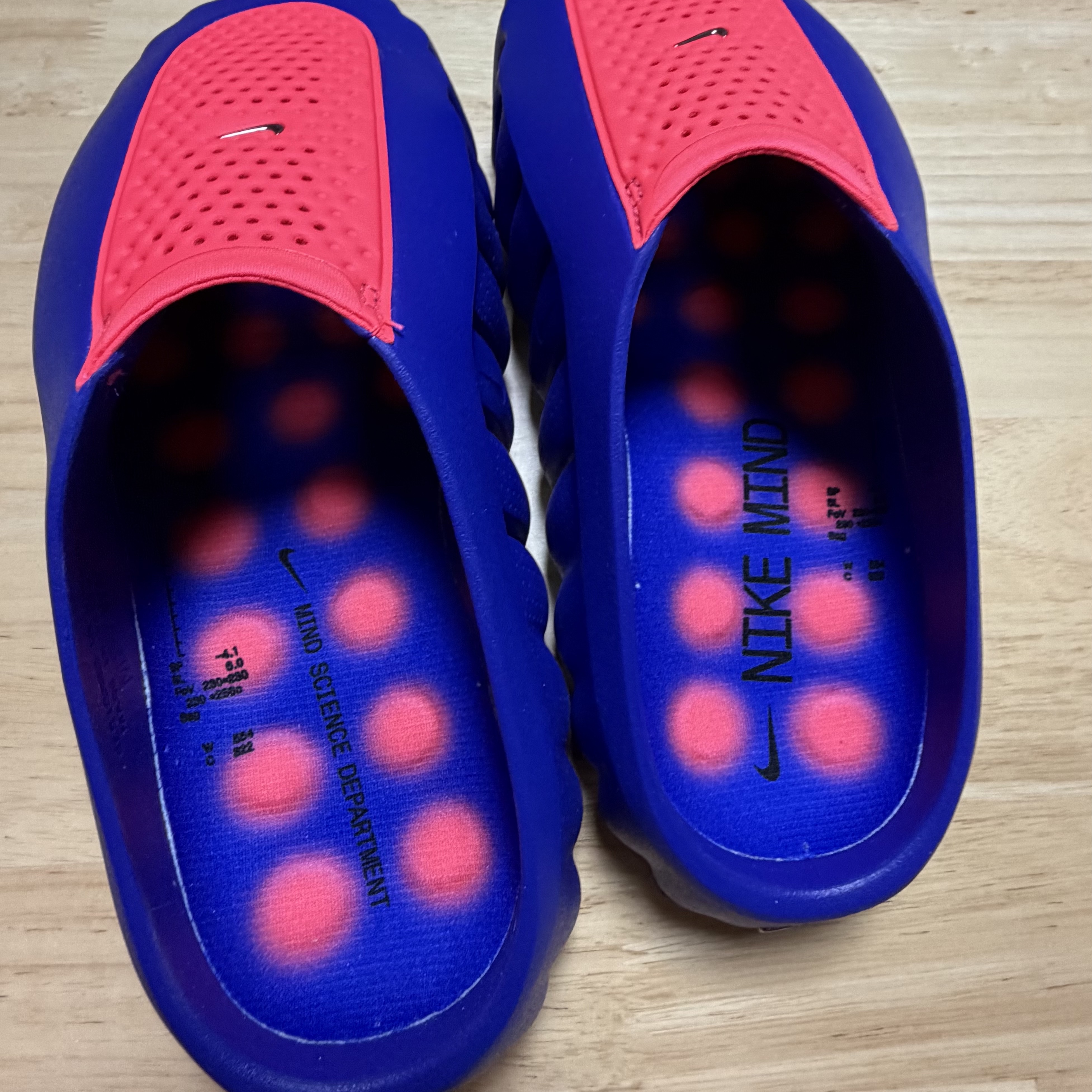 Nike Mind 001 AMP Indigo Burst Metallic Platinum 착용 스타일 - 3