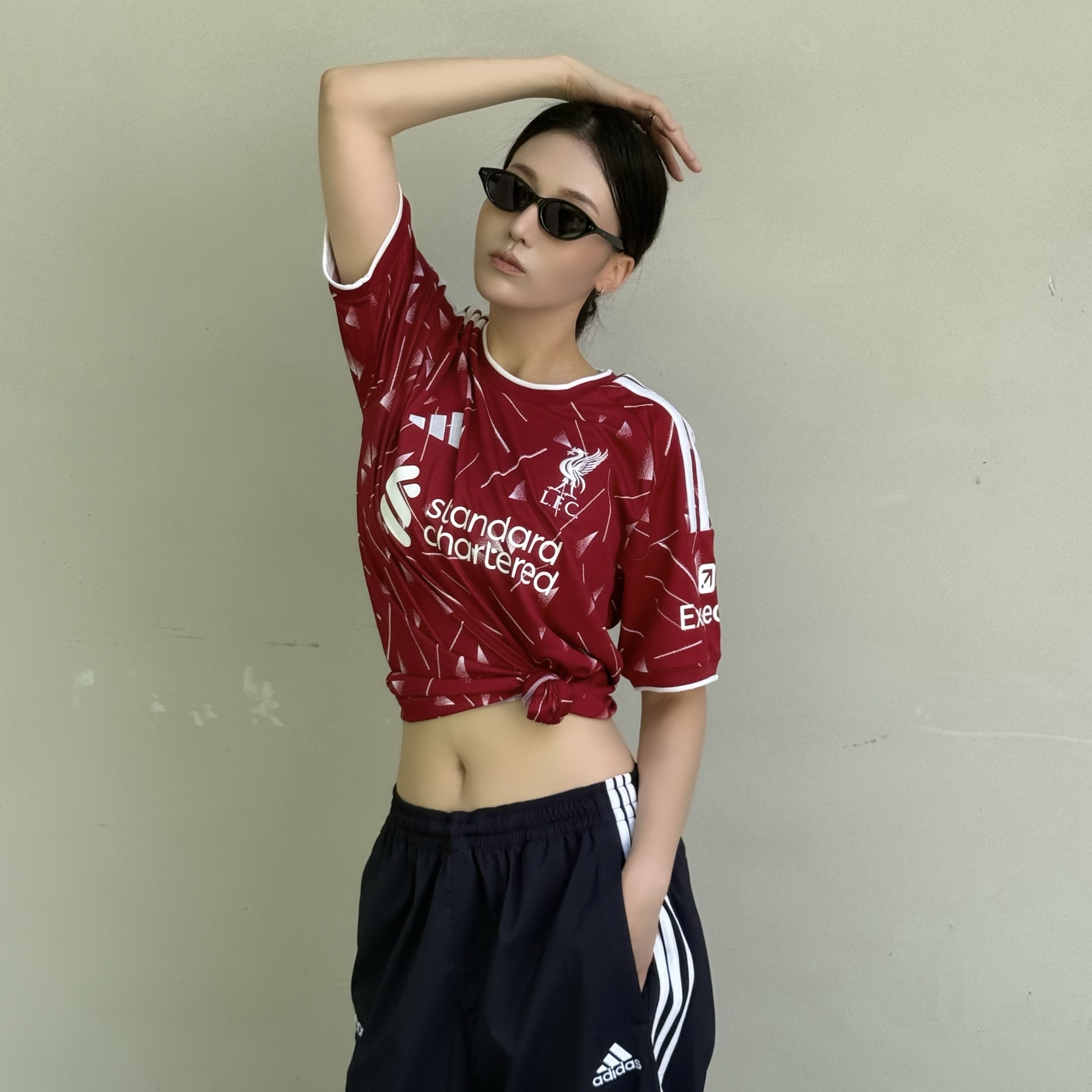 Adidas Liverpool FC 2026/27 Home Jersey Active Maroon - KR Sizing (Non Marking Ver.) 착용 스타일 - 2