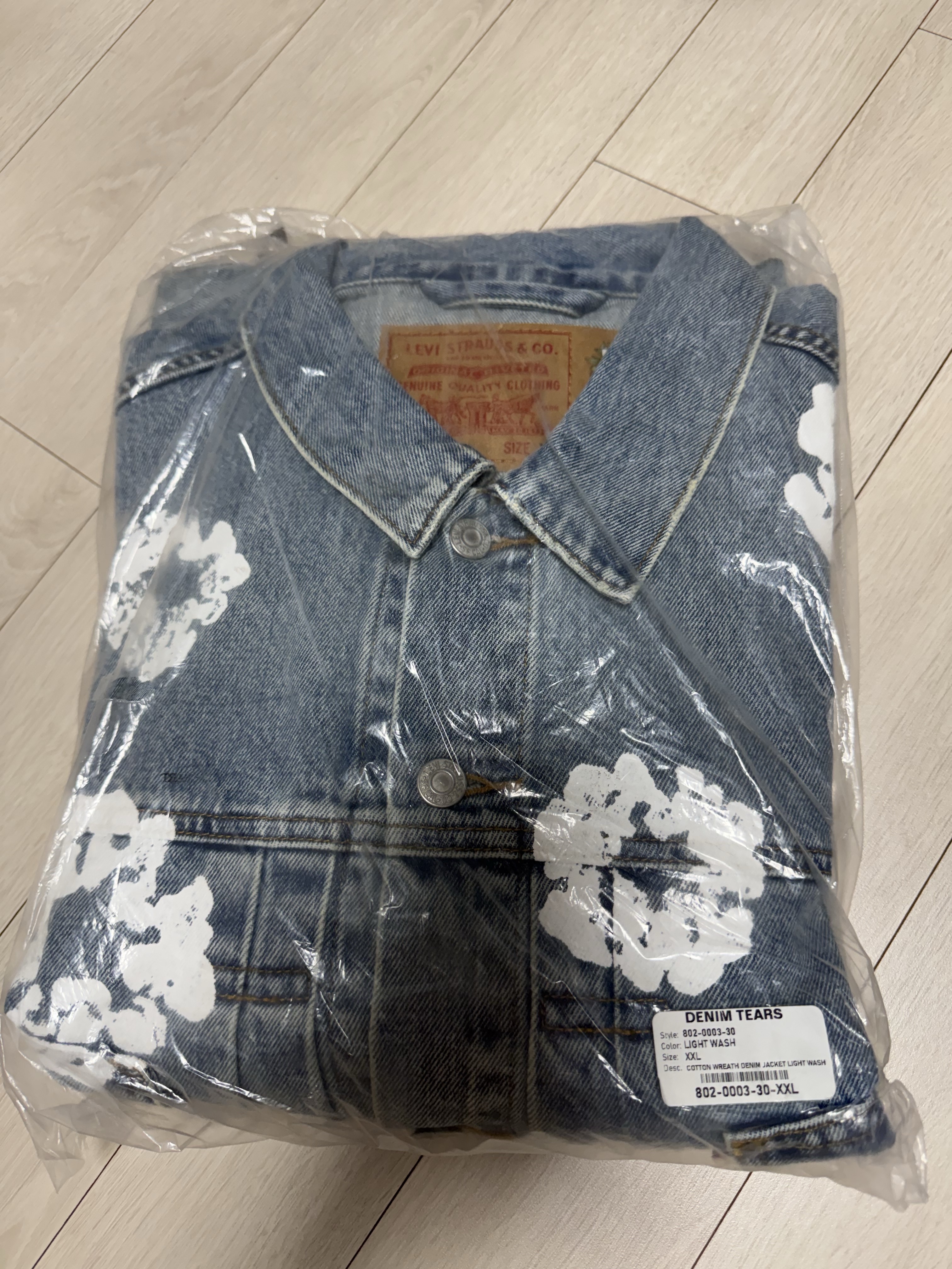 Denim Tears Type II All Over Wreath Jacket Light Wash 착용 스타일