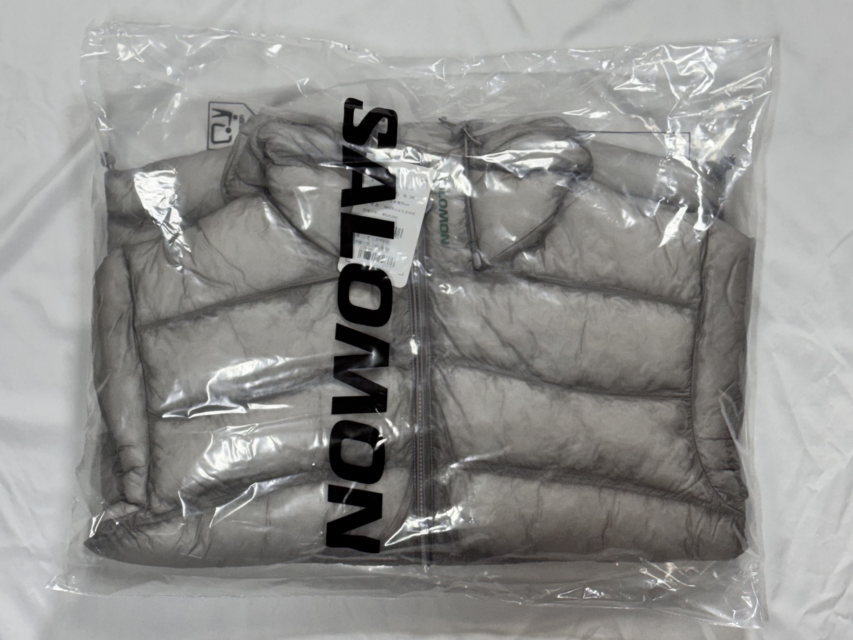 Salomon UNI Cross Insulation Jacket Light Grey 착용 스타일