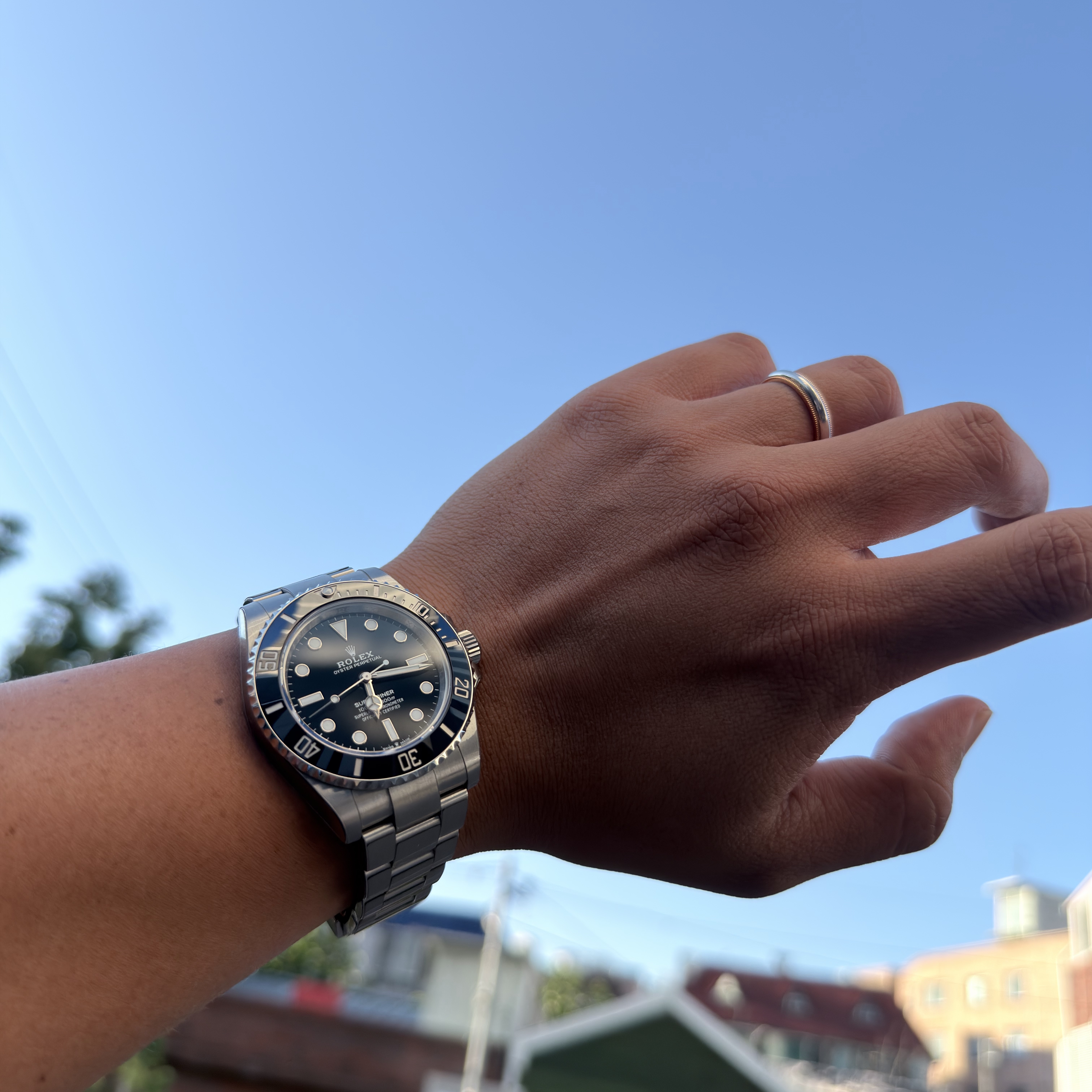 Rolex Submariner 41mm 124060 Black Oyster 착용 스타일