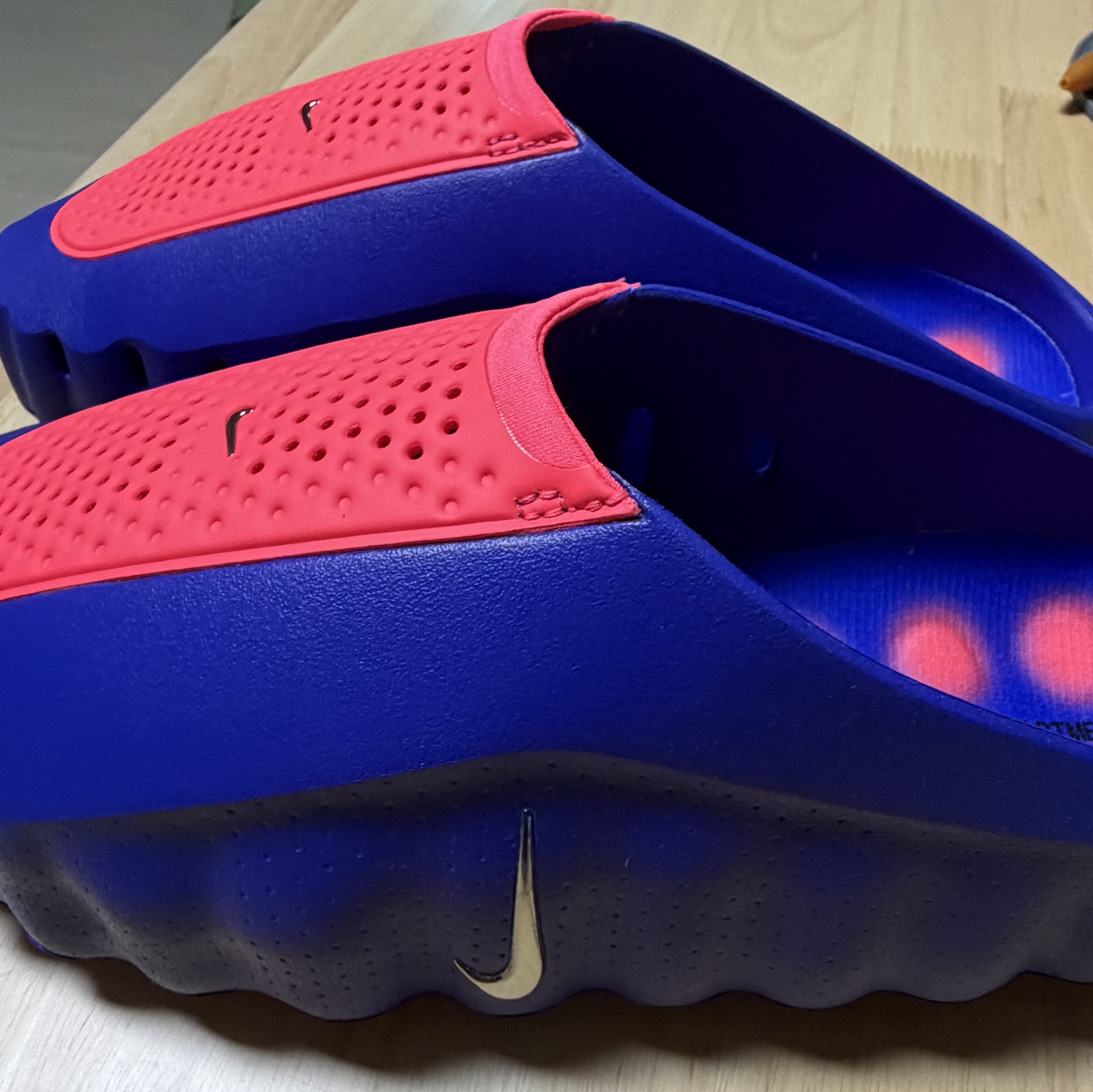 Nike Mind 001 AMP Indigo Burst Metallic Platinum 착용 스타일 - 2
