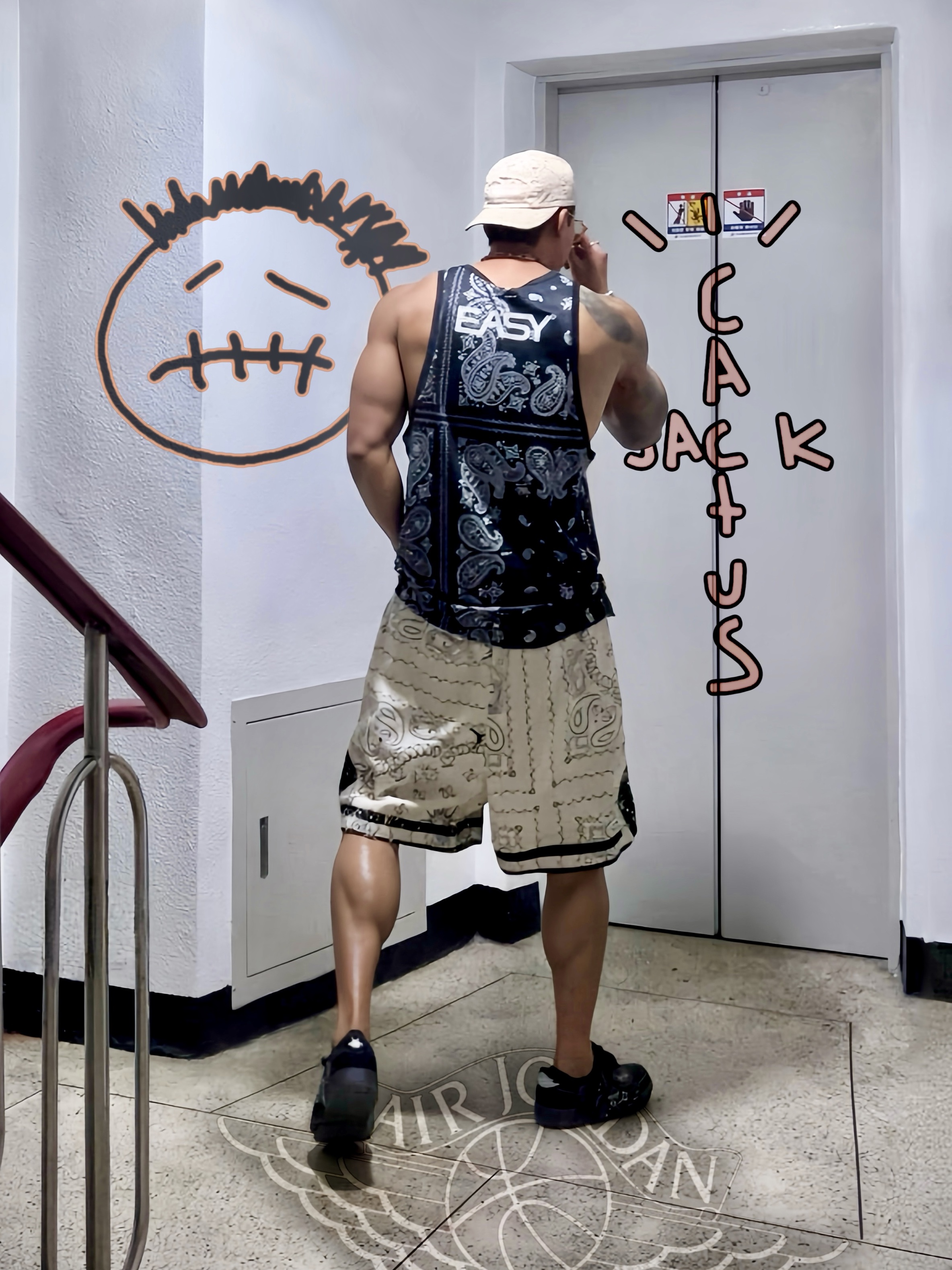 Supreme Bandana Camp Cap Tan - 21SS, Jordan x Travis Scott Shorts Light Iron Ore - Asia 착용 스타일