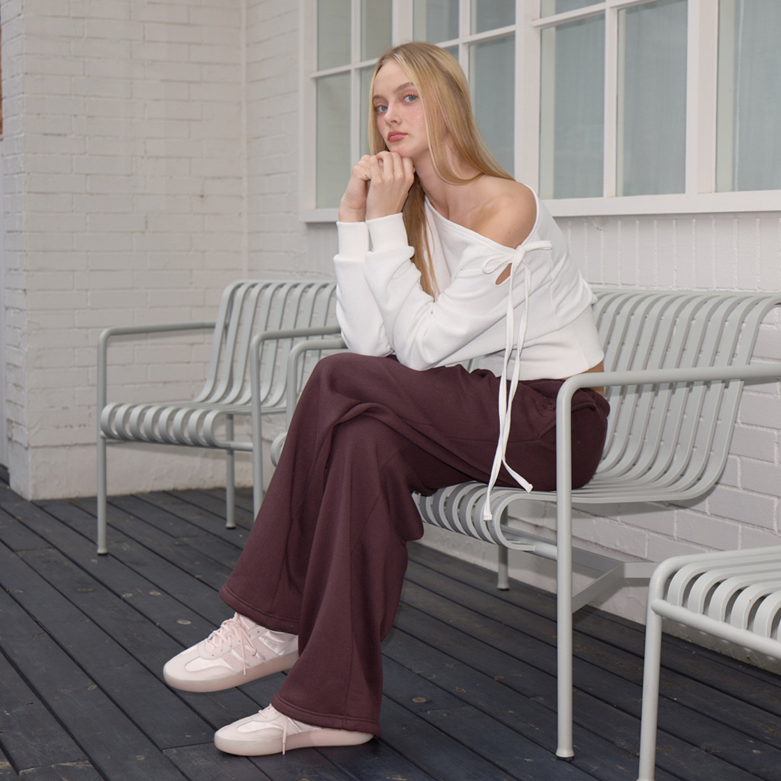 로제프란츠 와이드 오프숄더 스웨트셔츠 [아이보리](Rosefrantz Wide Off-Shoulder Sweatshirt [Ivory]) - 4