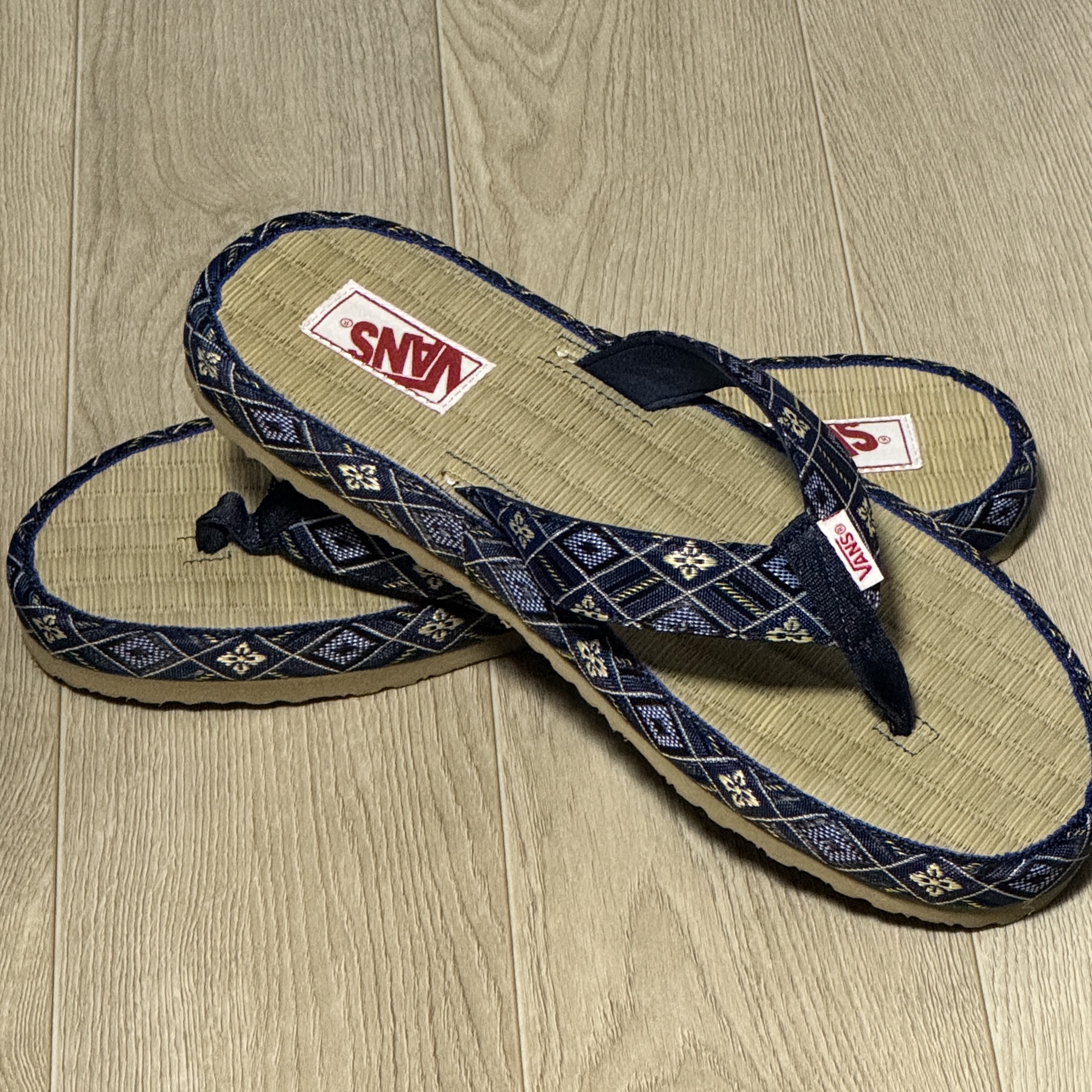 Vans Coastal Navy Tatami 착용 스타일