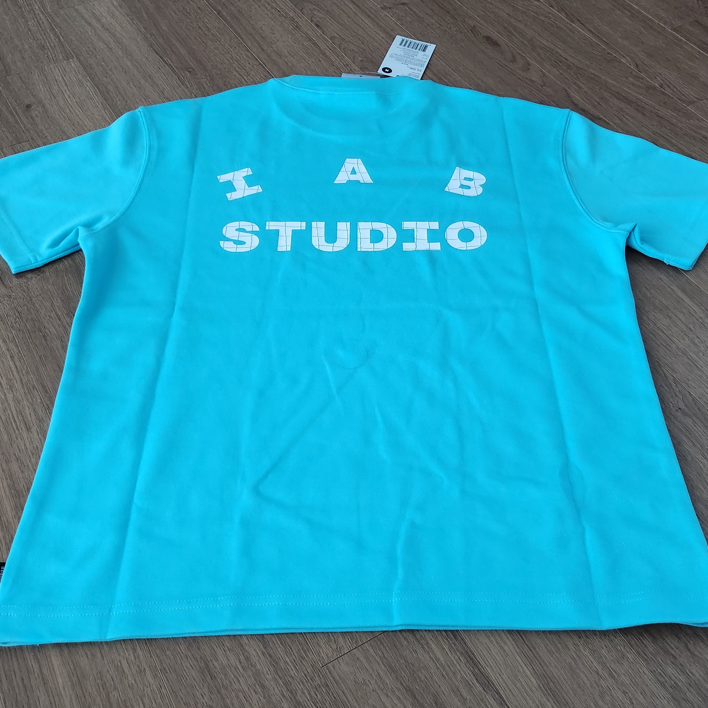 IAB Studio Always T-Shirt Sky Blue 착용 스타일 - 2