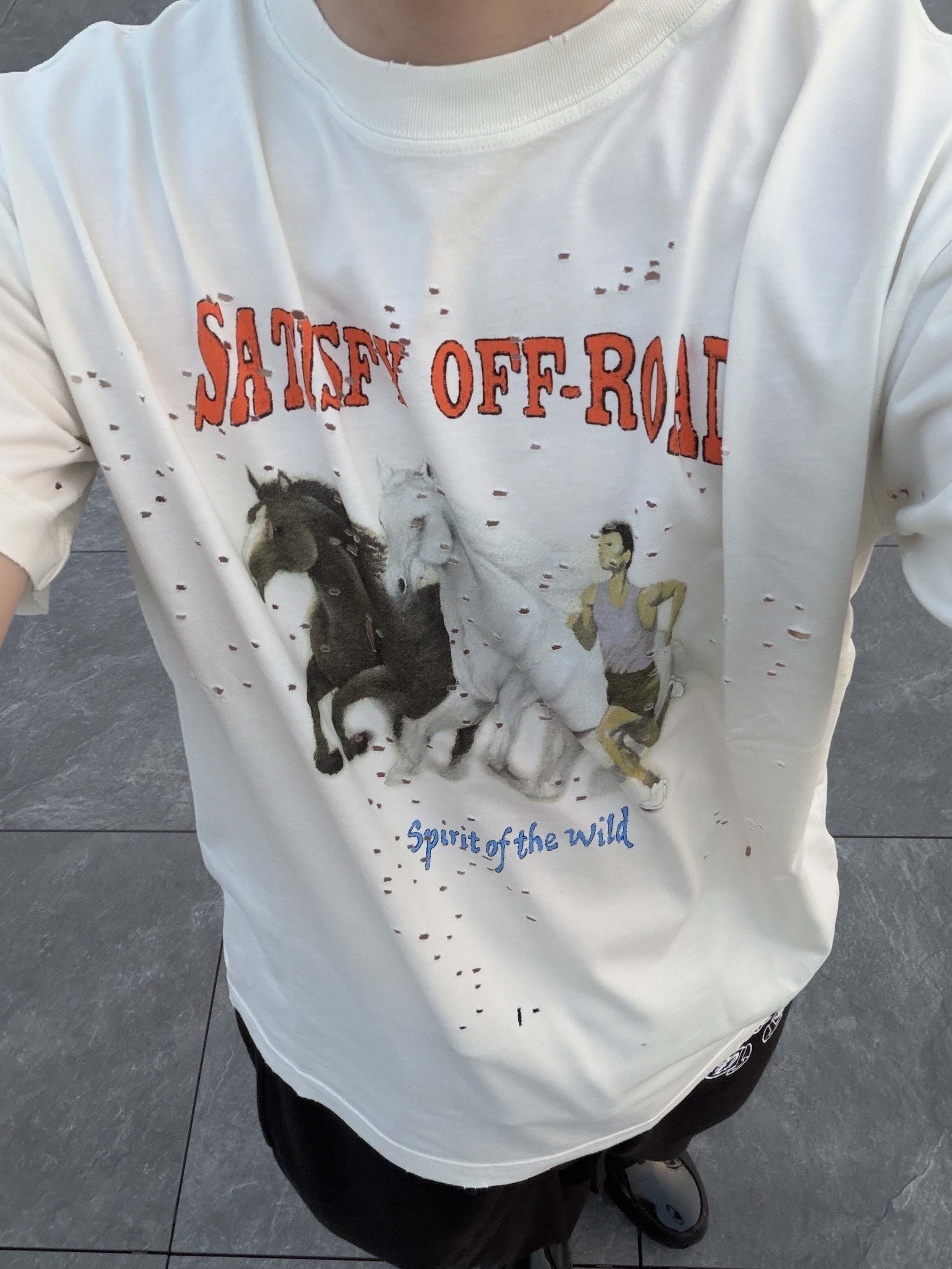 Satisfy Mothtech T-Shirt Off White 착용 스타일