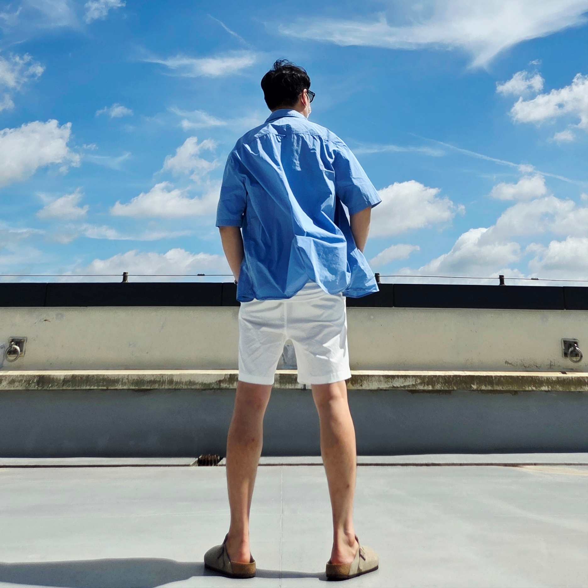BrooksBrothers Online Exclusive Cotton Shorts White, Warehouse & Co. Lot 4601 Plain T-Shirt Off White 착용 스타일 - 2