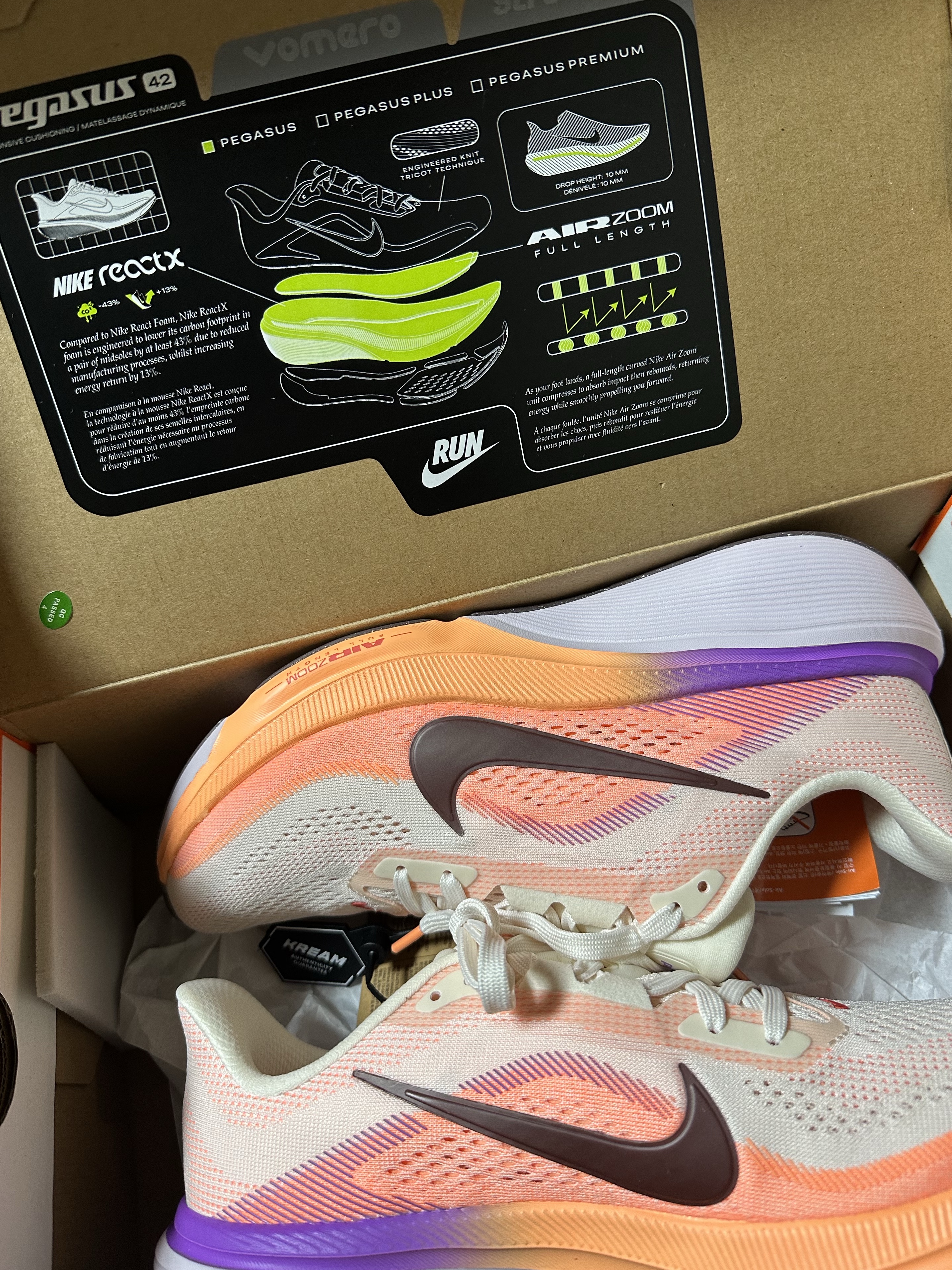 (W) Nike Air Zoom Pegasus 42 Chalk Orange Pulse 착용 스타일