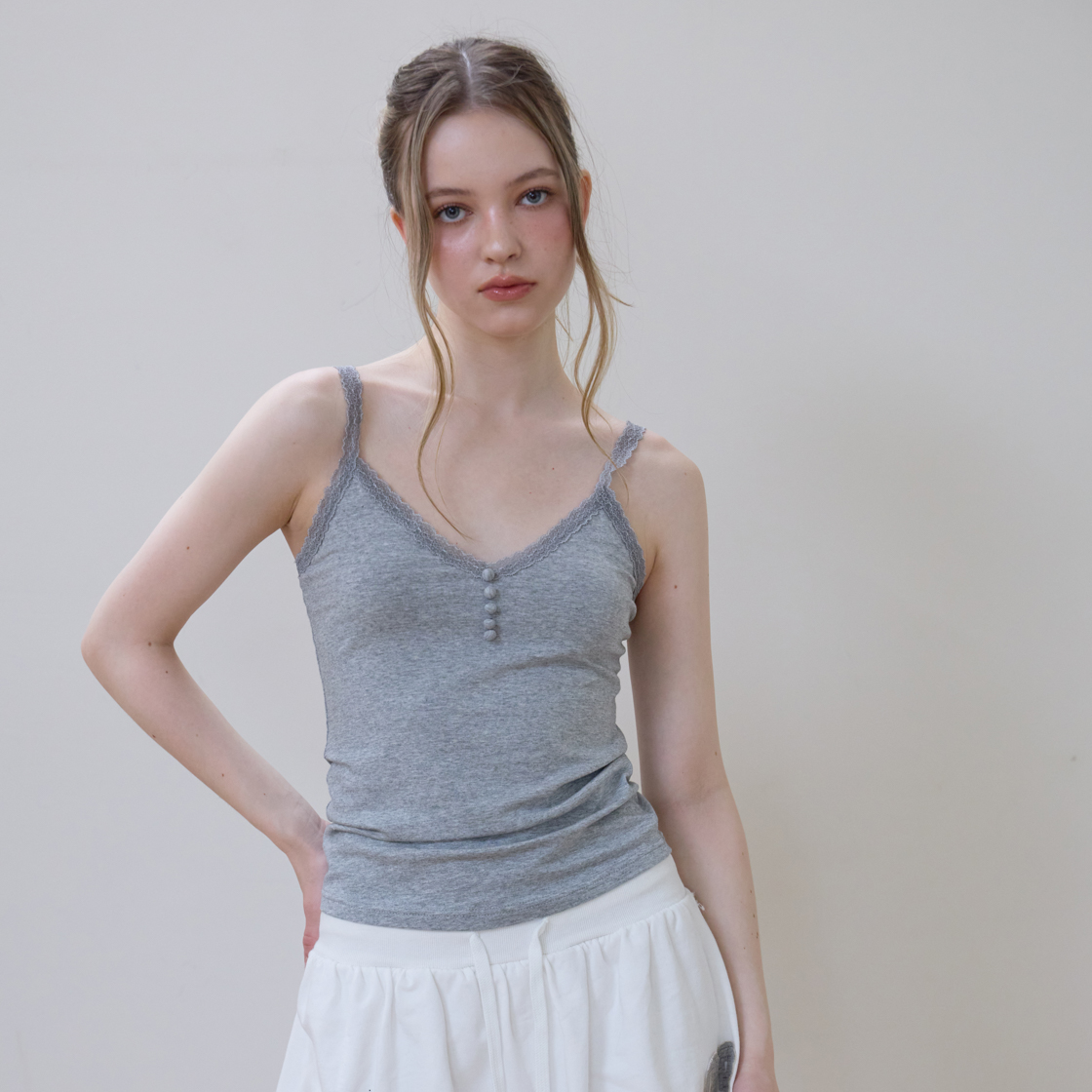 로제프란츠 버튼 레이스 슬리브리스 [그레이](Rosefrantz Button Lace Sleeveless [Gray]) - 3