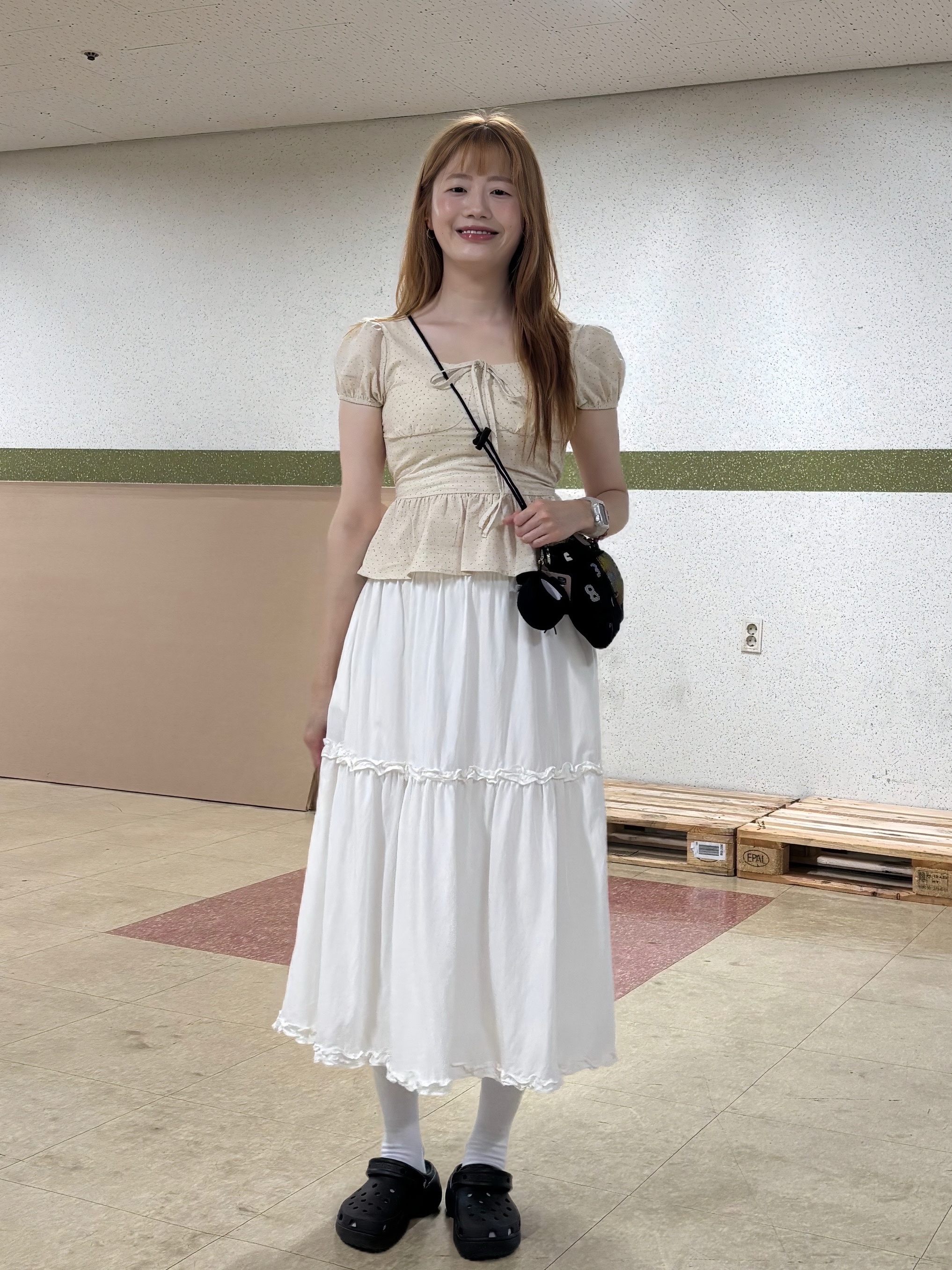 Sou Sou Poketle Mesh Sacoche Black, (W) Crocs Classic Platform Clog Black 착용 스타일 - 7