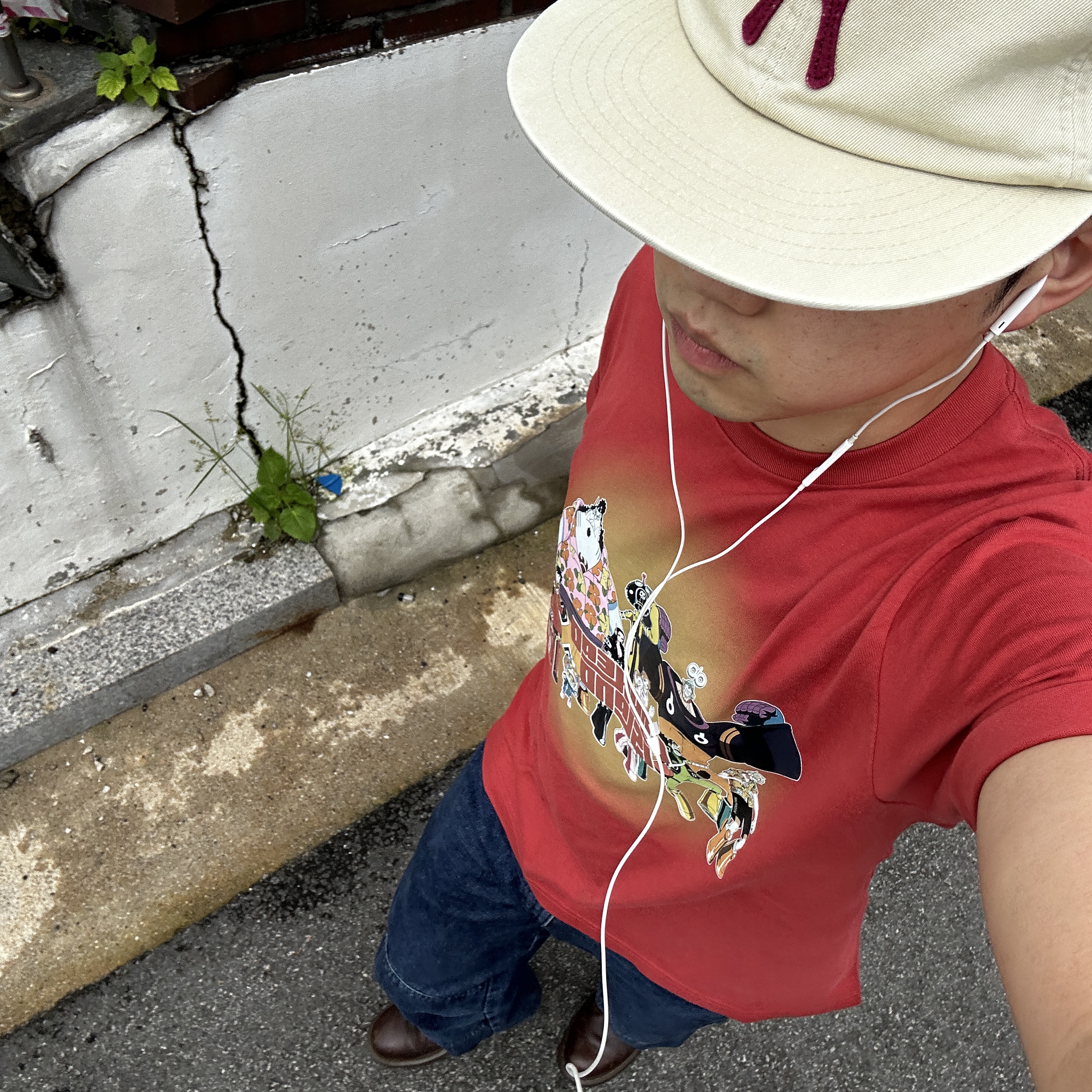 Hello Sunrise H Logo Cotton Relaxed Fit 6Panel Cap Beige, Uniqlo UT One Piece 25th T-Shirt Dark Orange 착용 스타일