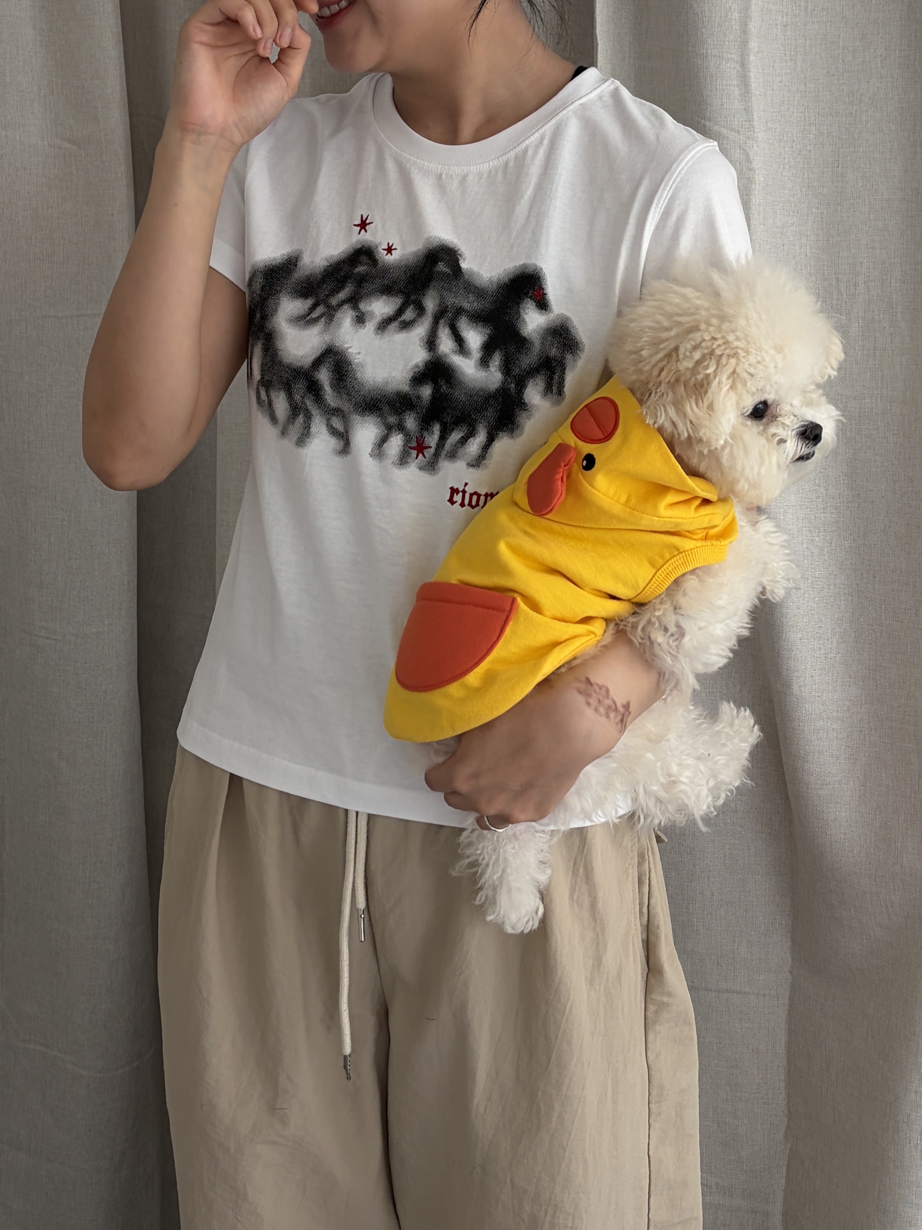Riomeu Oval Horse Short Sleeve T-shirt_White 착용 스타일 - 4