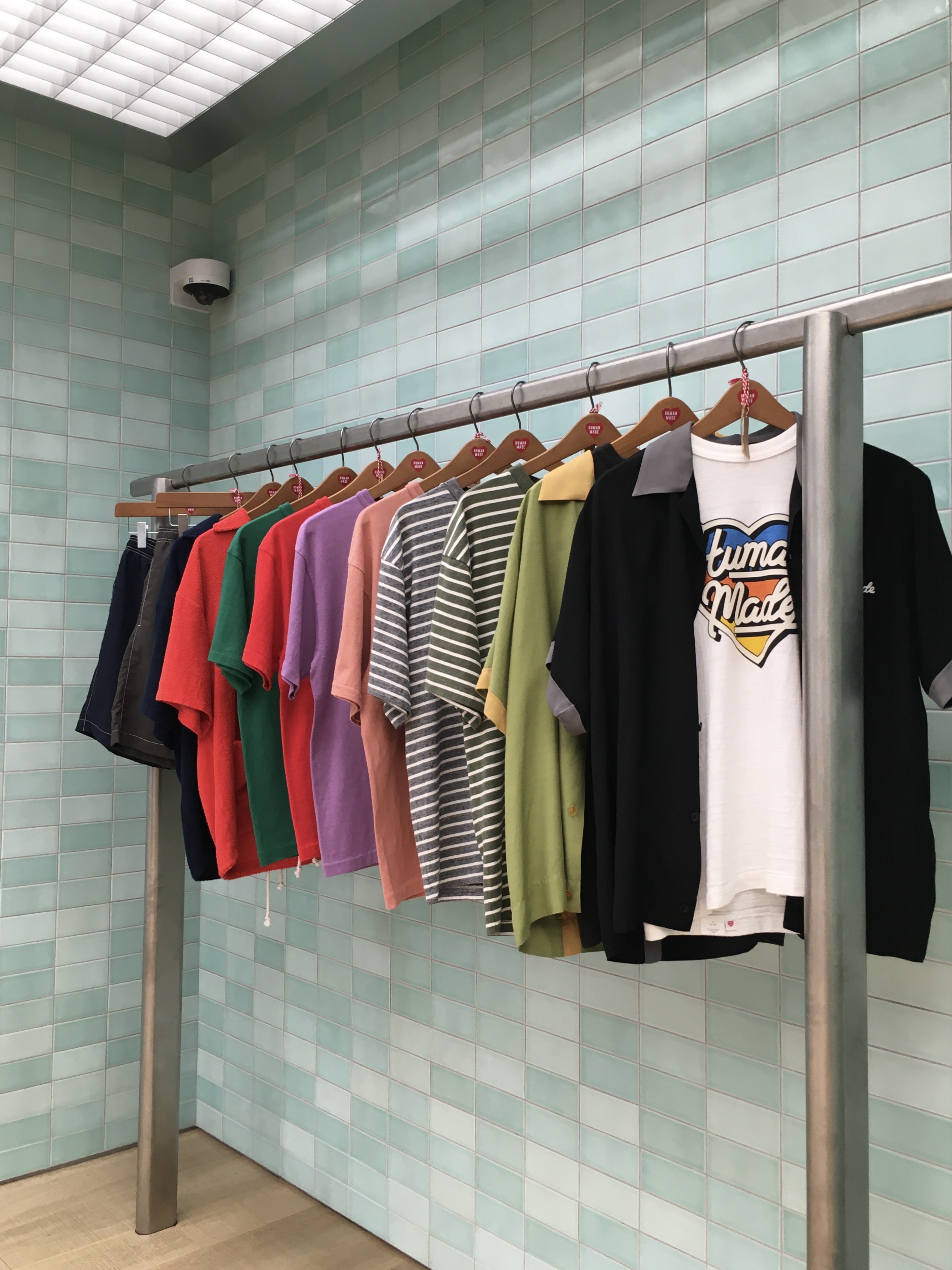 Human Made Heart Pocket T-Shirt Jamsil Black, Human Made Heart Graphic T-Shirt Black - Jamsil Store Exclusive 착용 스타일 - 3