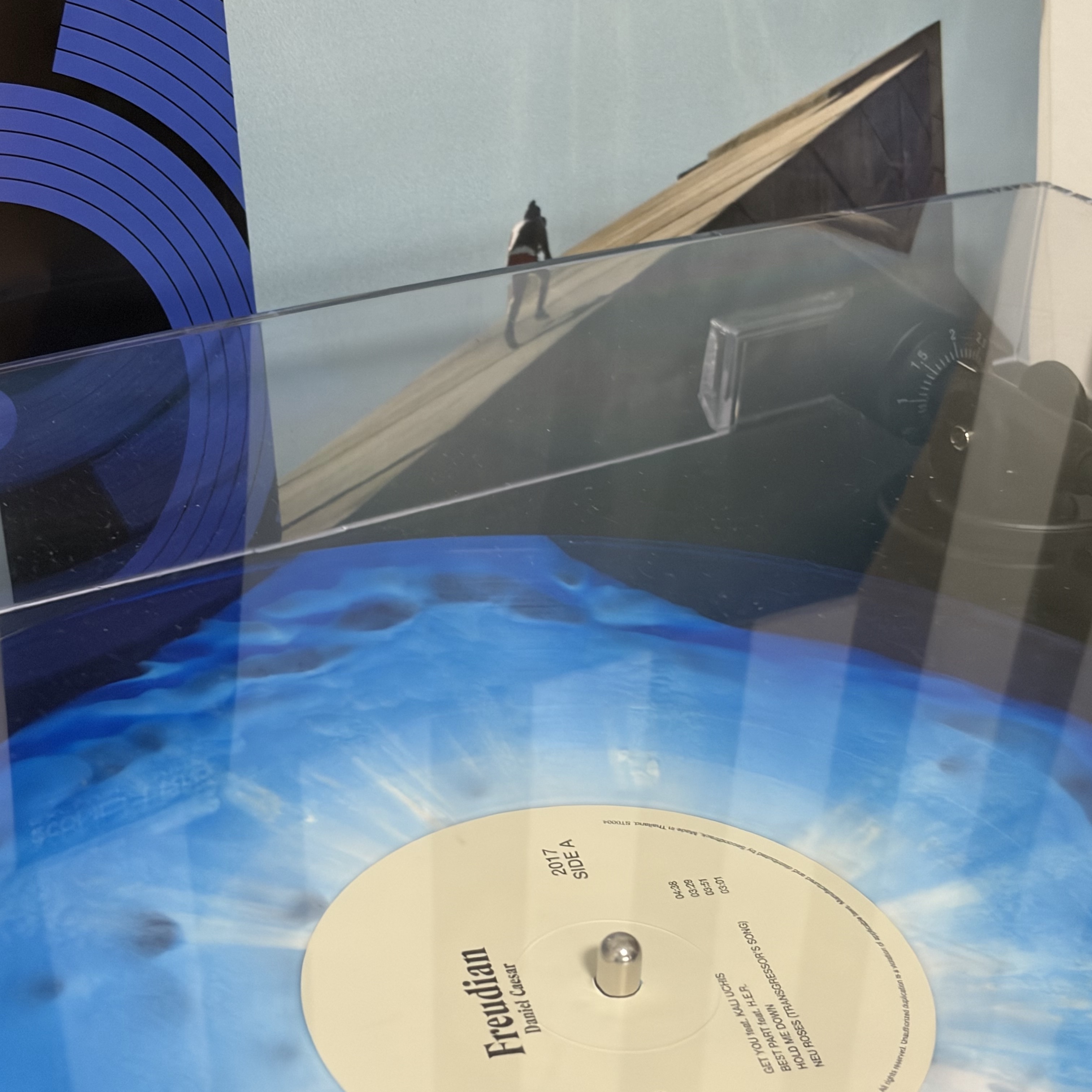 Daniel Caesar 1st Album Freudian Secondtrack Exclusive Repress LP Blue Shore (2LP) 착용 스타일